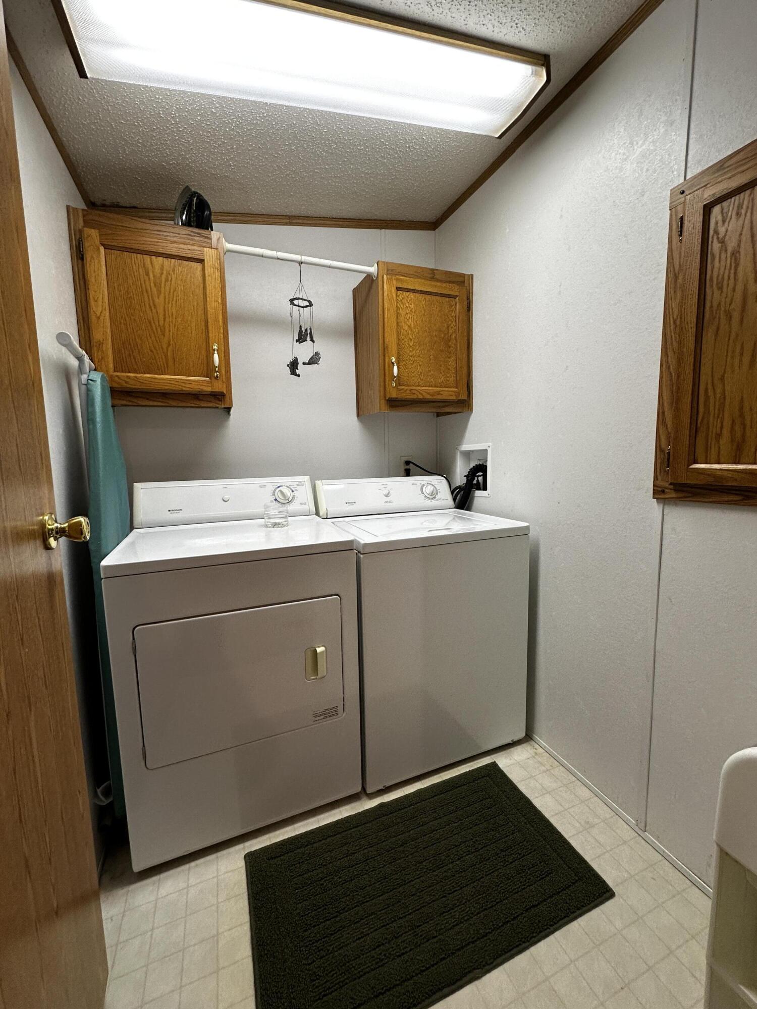 1627 W Delong Drive Property Photo 22