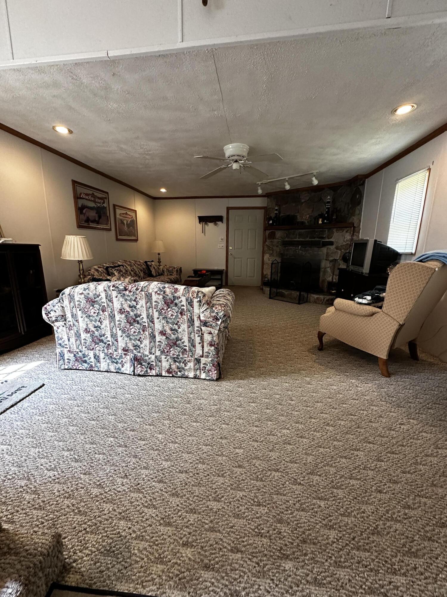 1627 W Delong Drive Property Photo 25