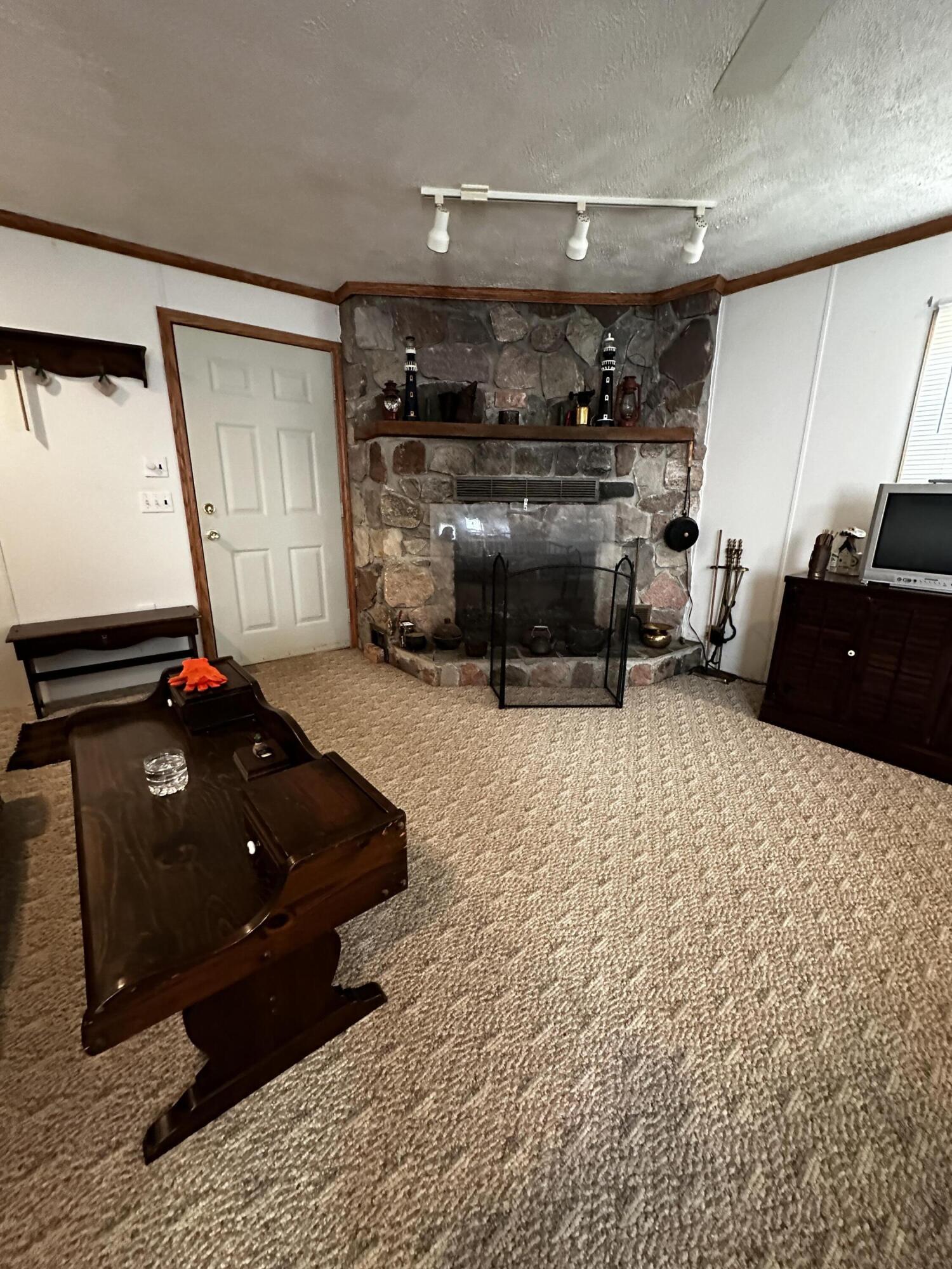1627 W Delong Drive Property Photo 27