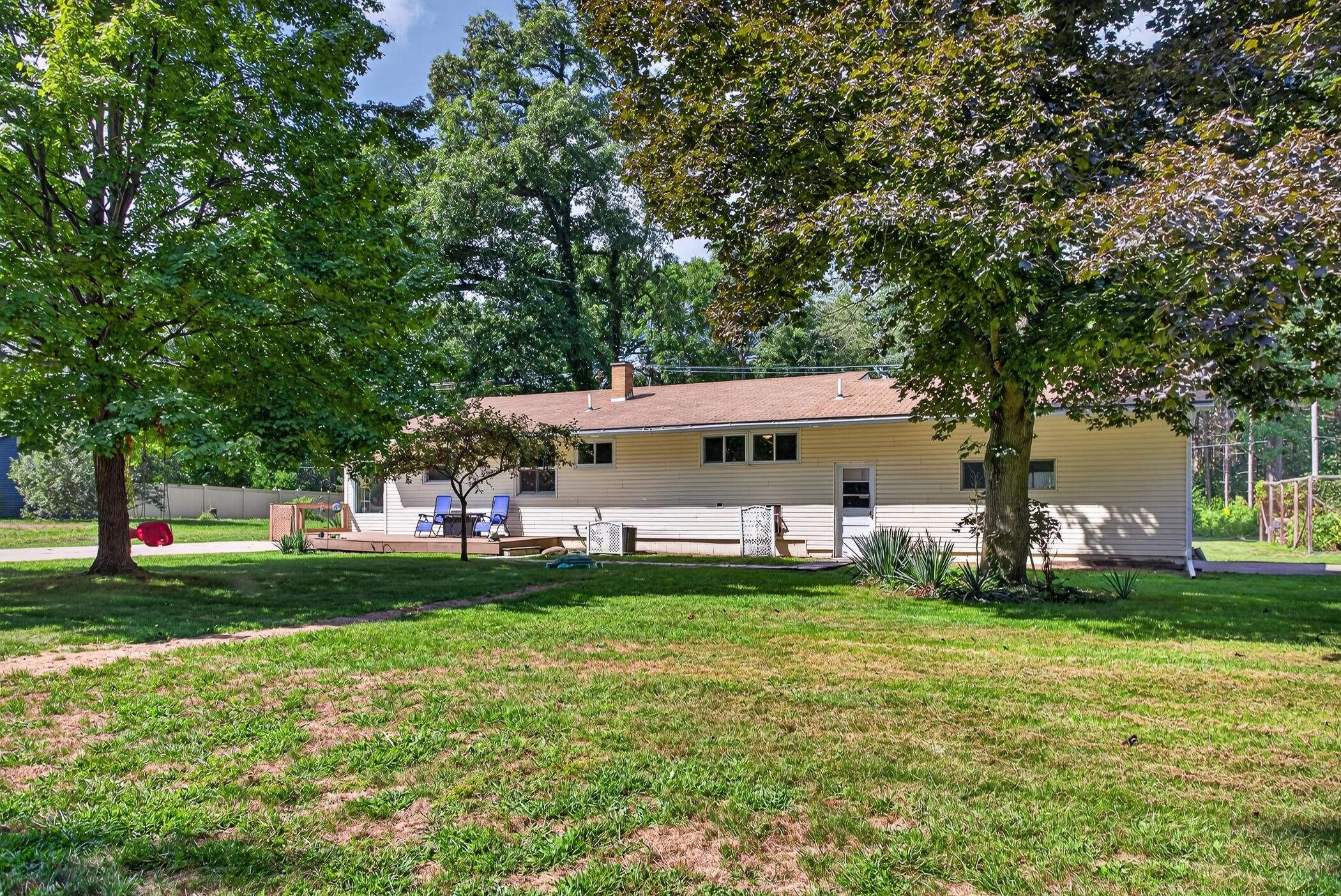 5182 Marsh Road Property Photo 2