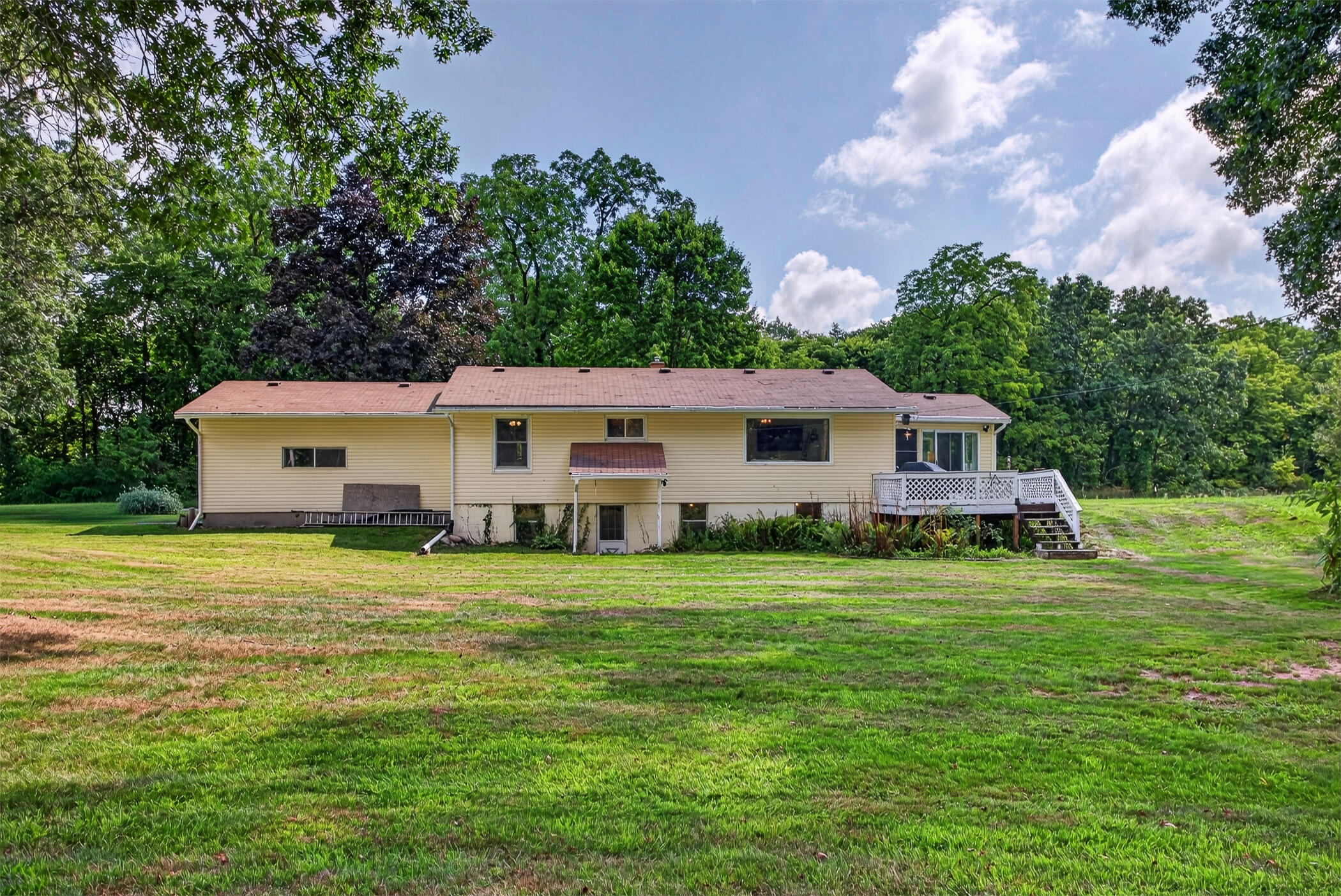 5182 Marsh Road Property Photo 4