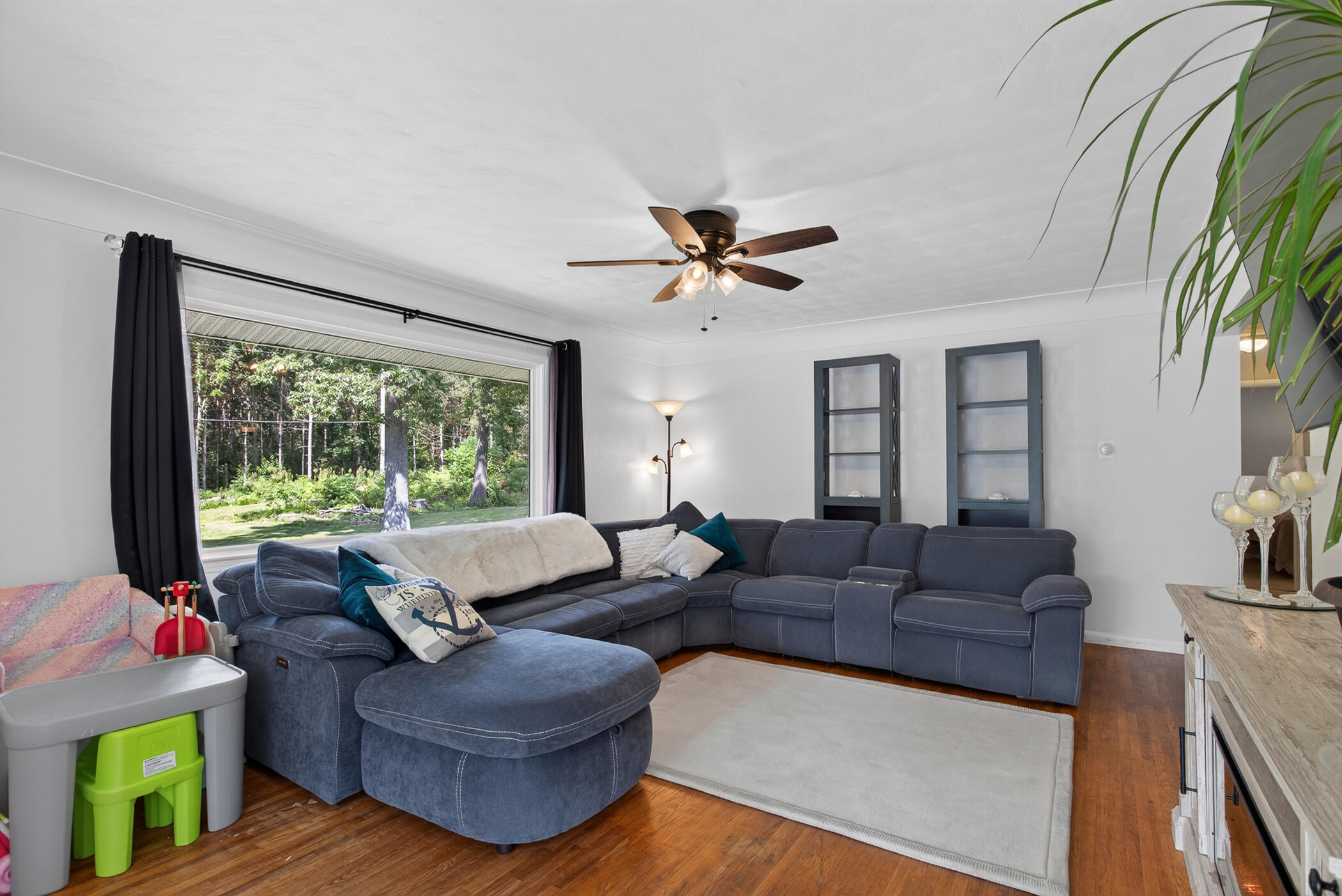 5182 Marsh Road Property Photo 11