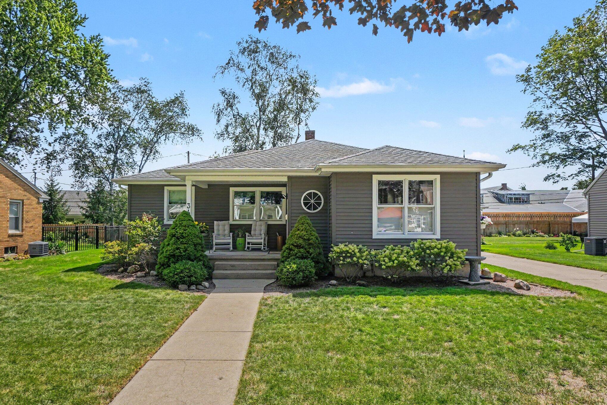 34 E 30th Street Property Photo 1