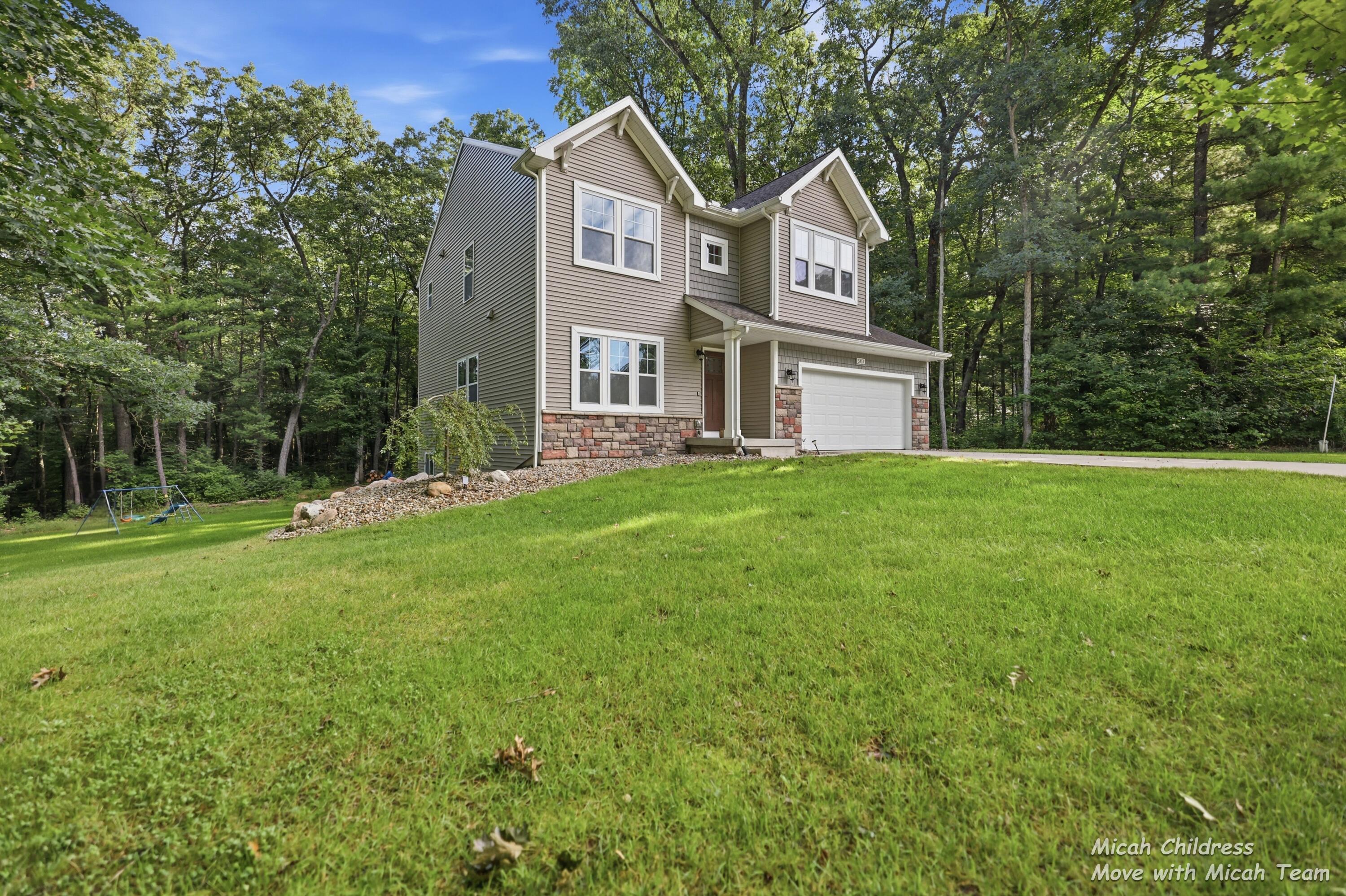 3813 Ryan Woods Circle Property Photo 3
