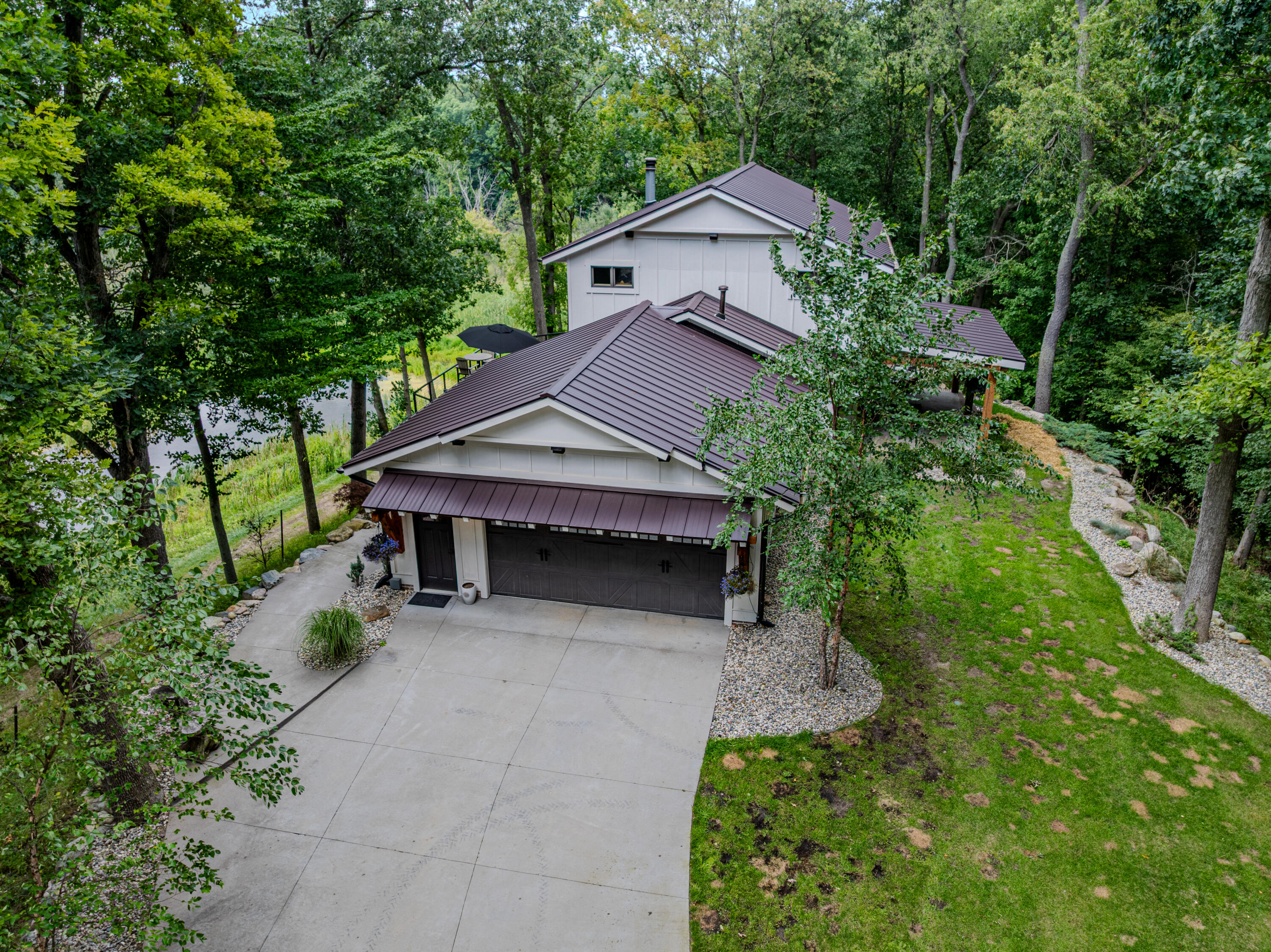 7373 Thornapple Dales Drive Se Property Photo 2