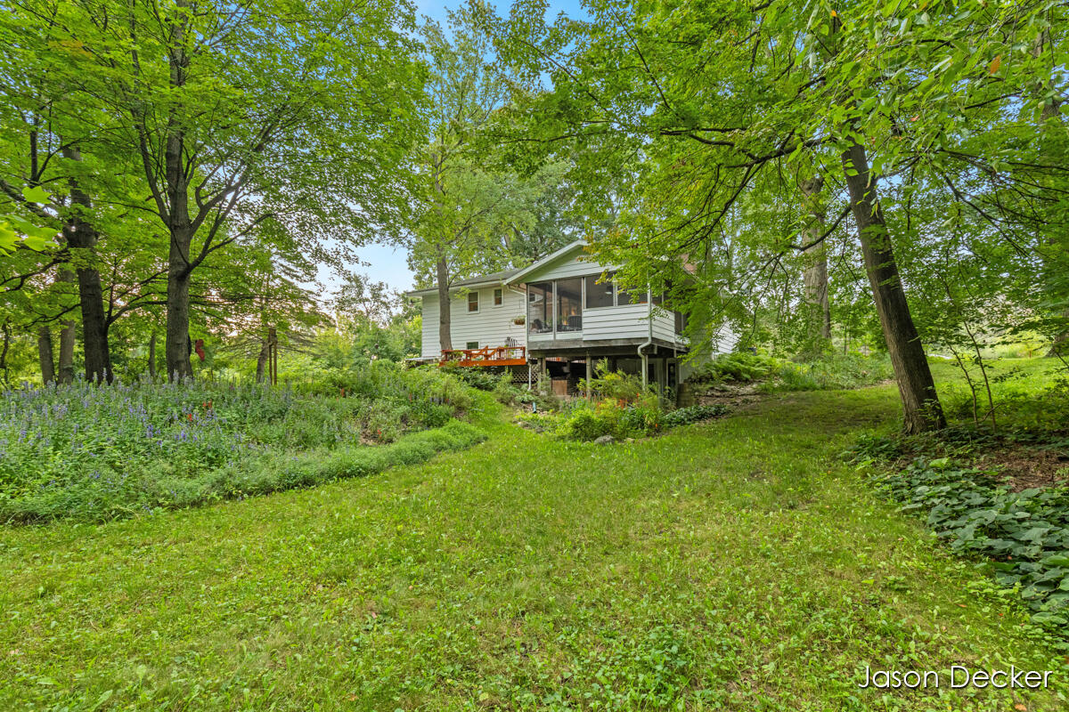 6181 10 Mile Road Ne Property Photo 31