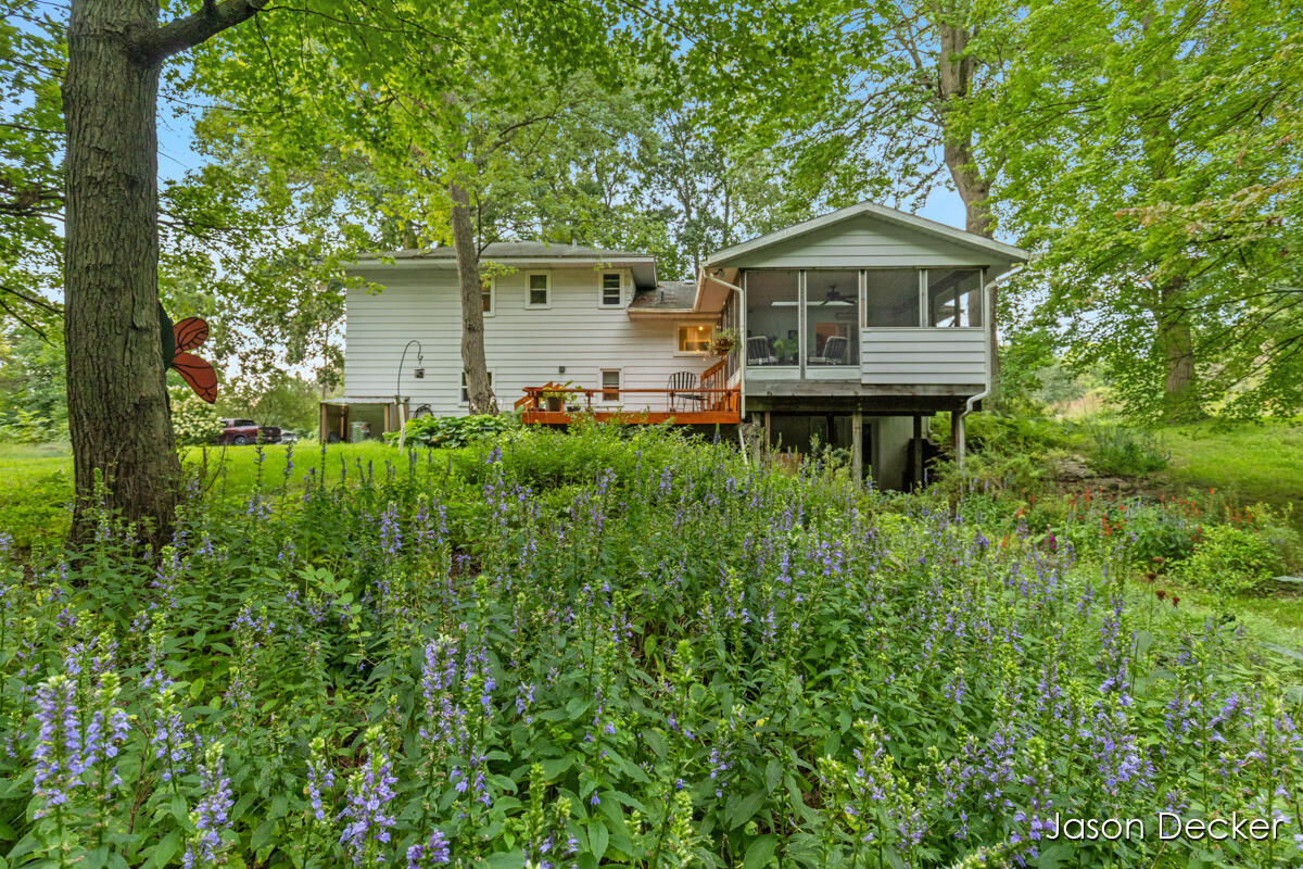 6181 10 Mile Road Ne Property Photo 32