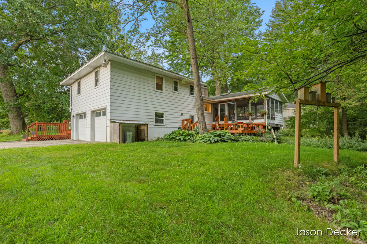 6181 10 Mile Road Ne Property Photo 33
