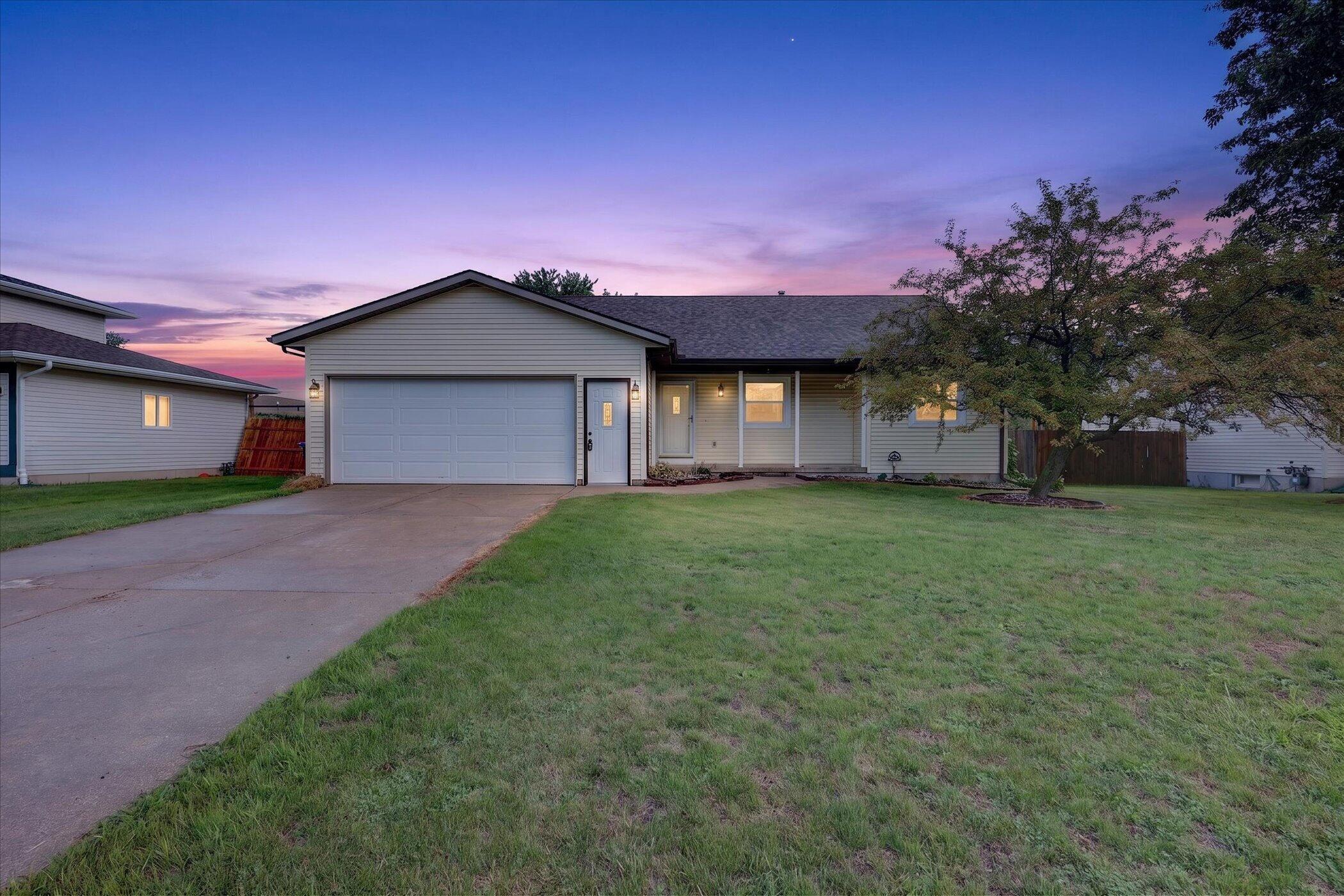 11758 Cloverview Drive Property Photo 1