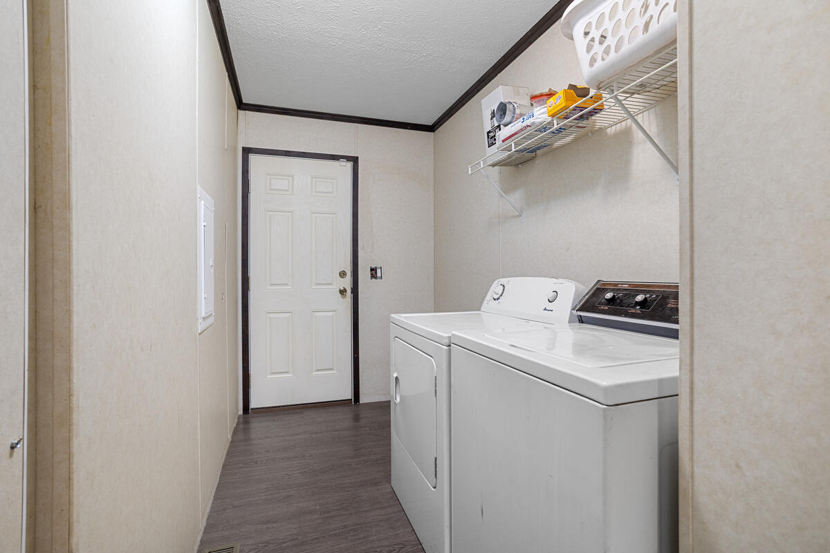 6749 Helman Boulevard Property Photo 11