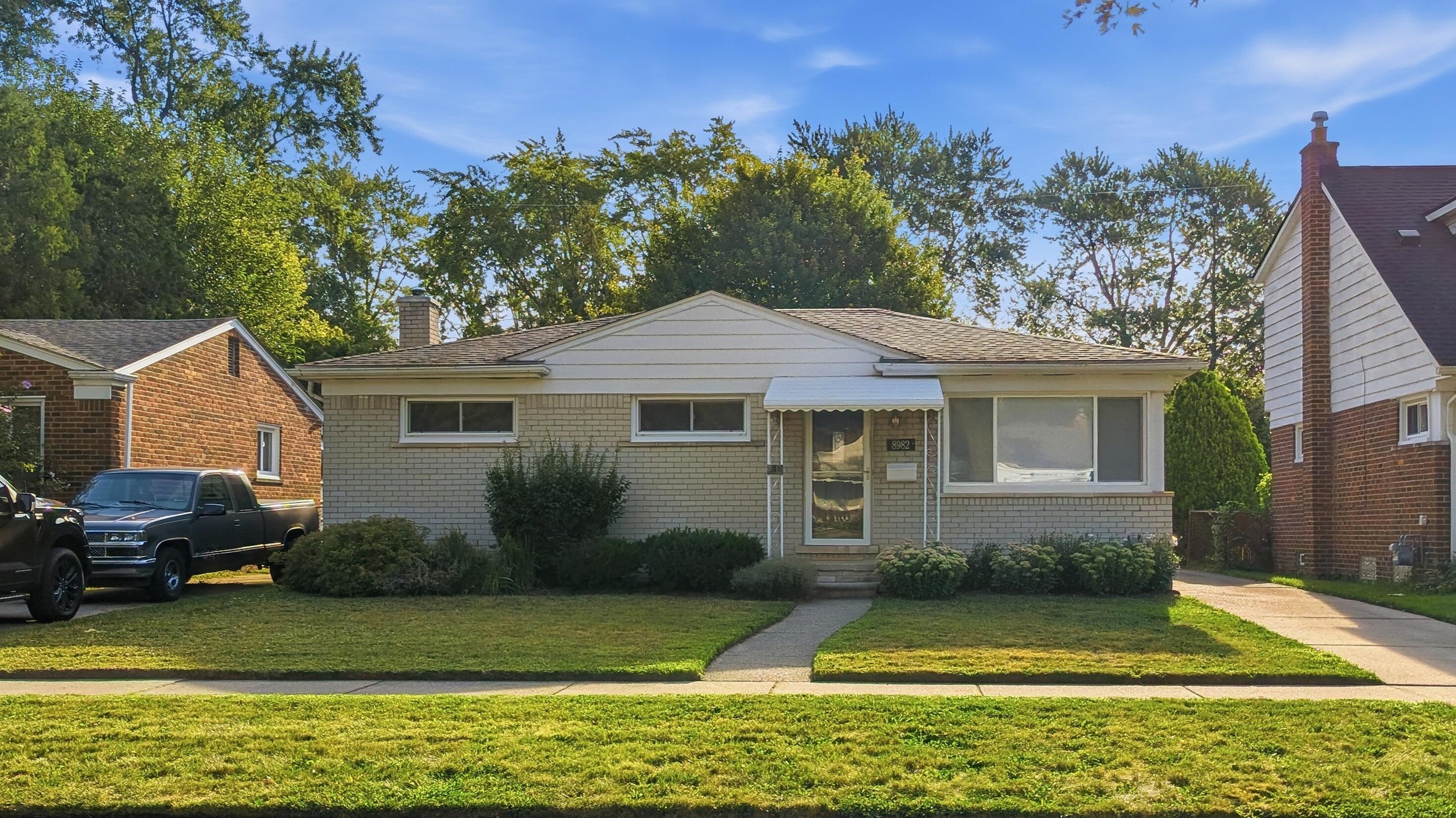 8982 Lucerne Avenue Property Photo 1