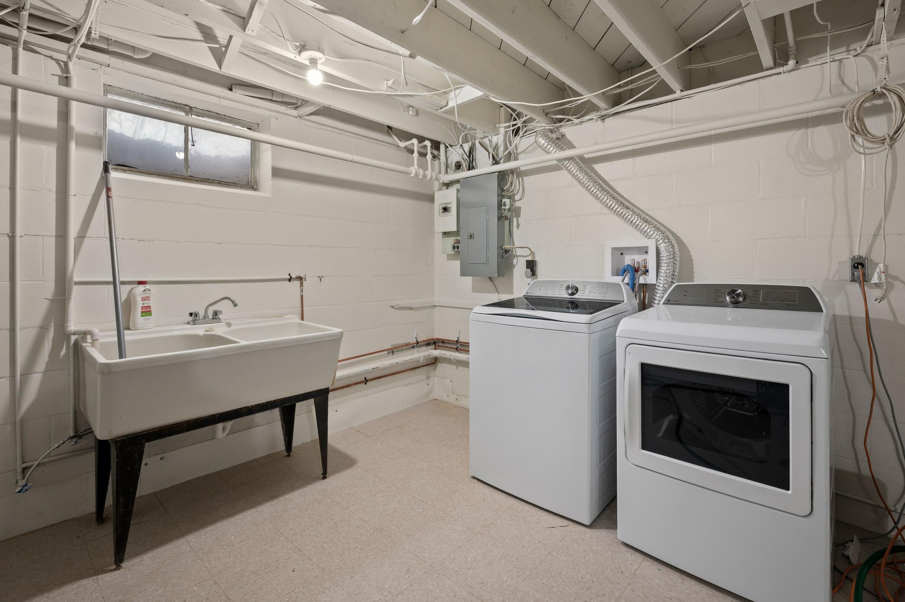 703 Comings Avenue Property Photo 32