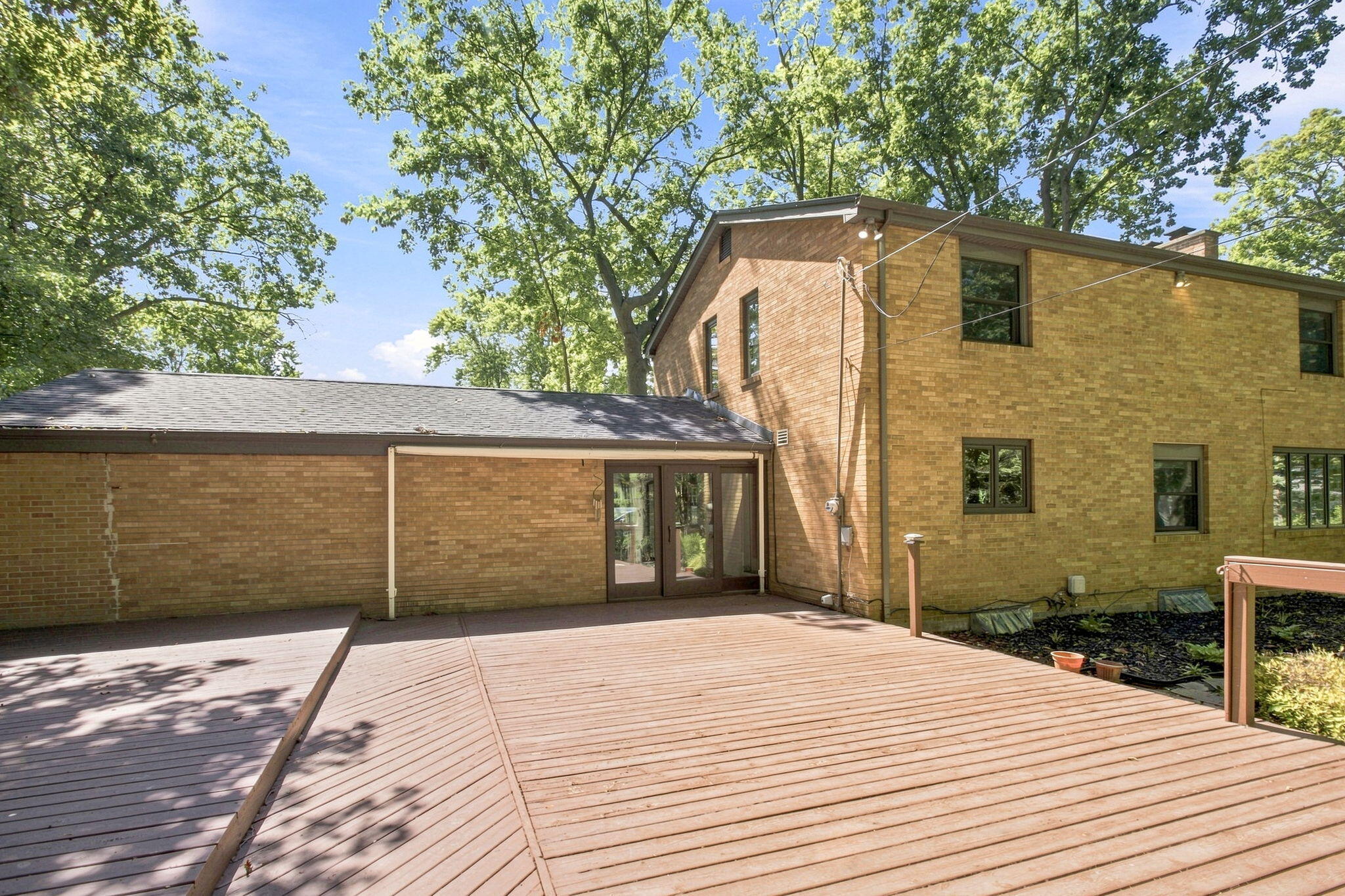 703 Comings Avenue Property Photo 35