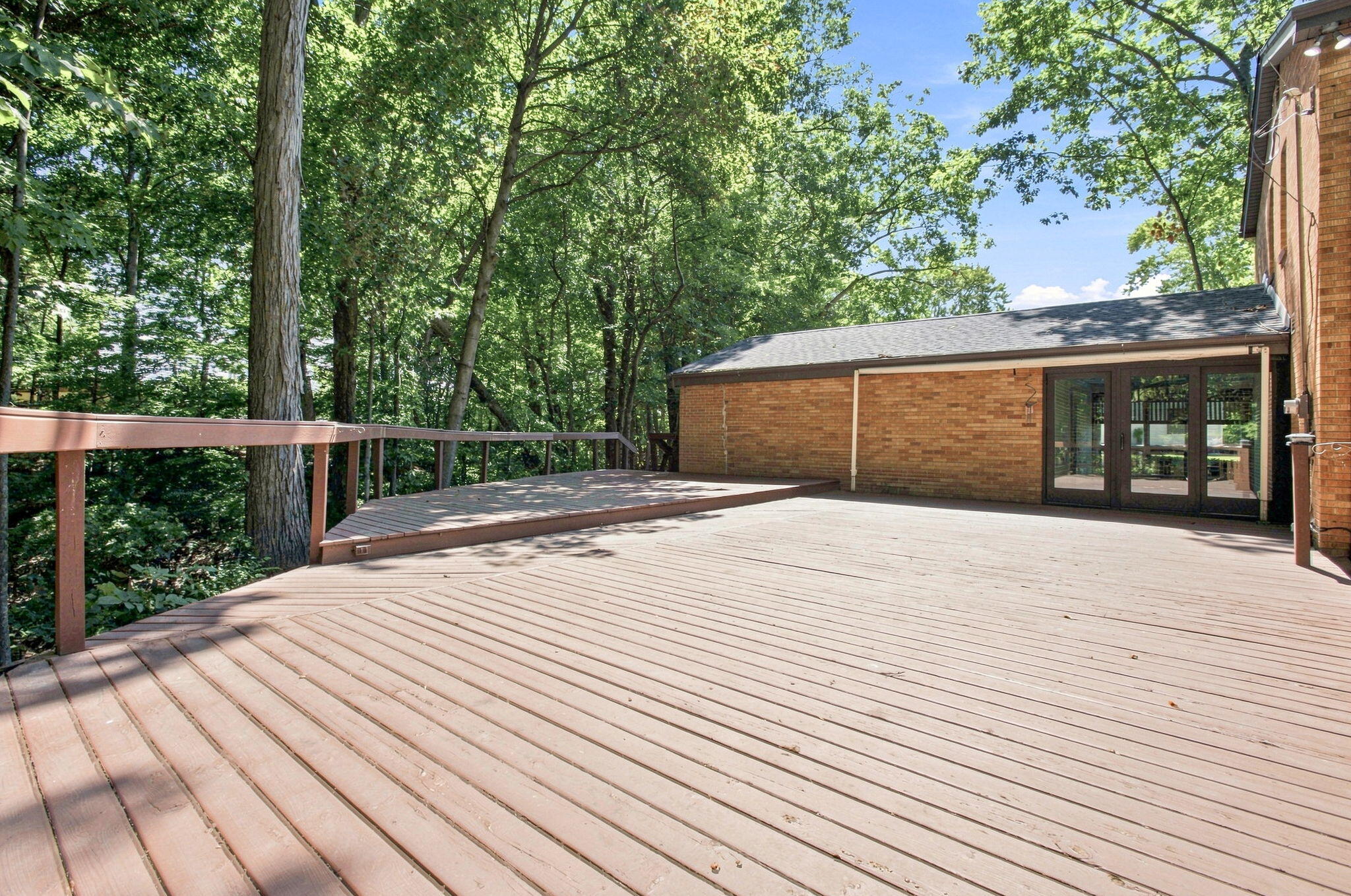 703 Comings Avenue Property Photo 36