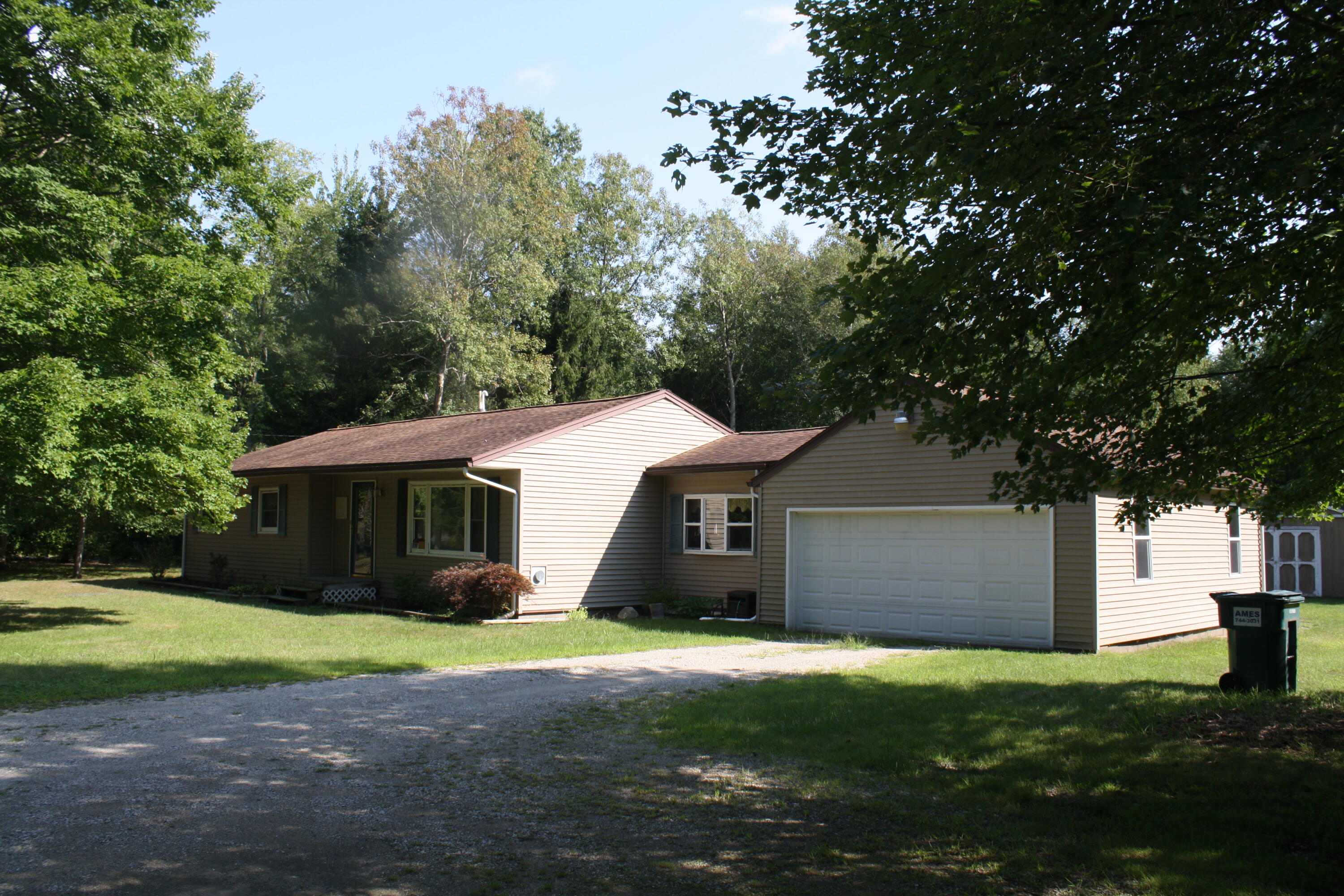1807 W River Road Property Photo 1