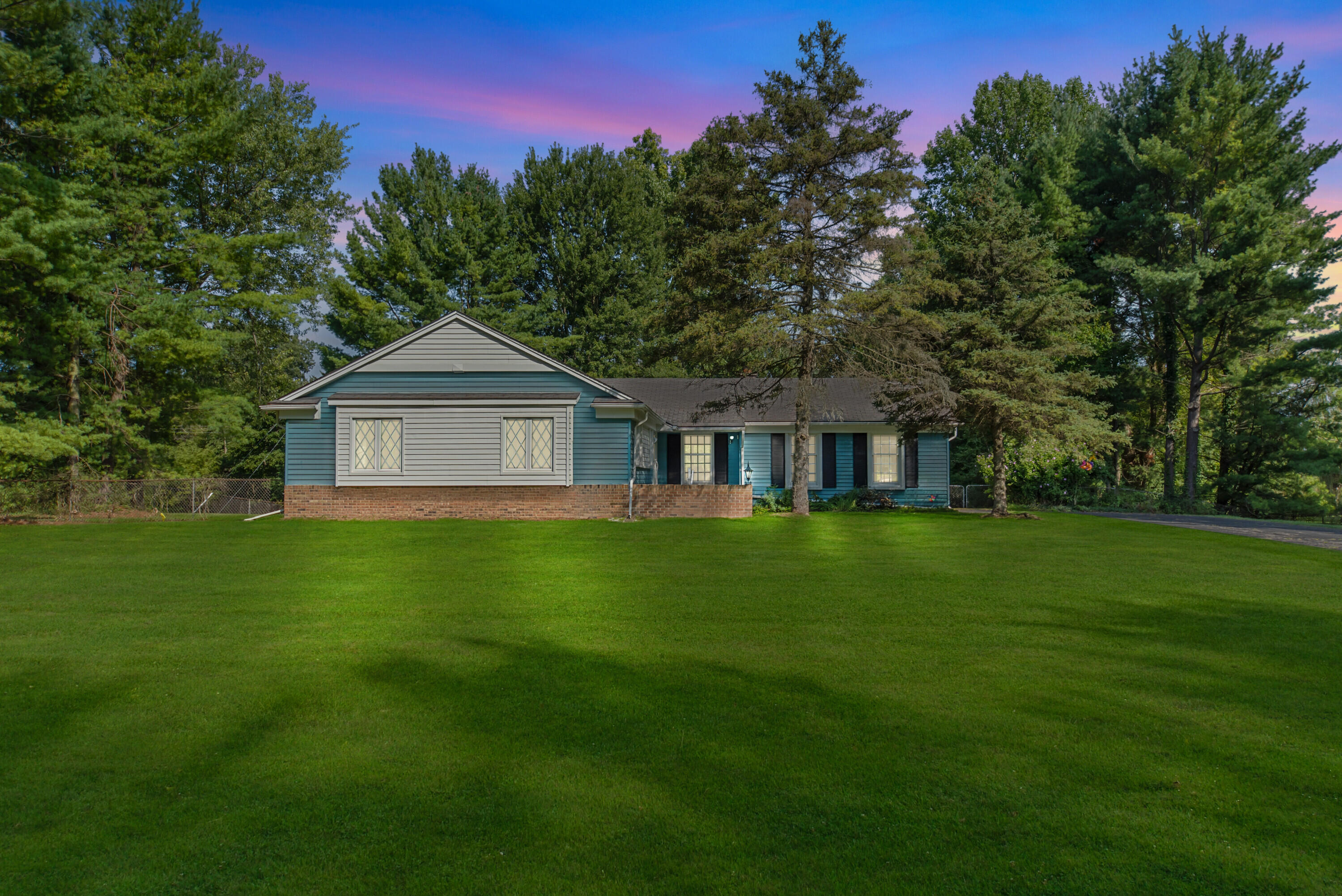 6607 Fleming Creek Drive Property Photo 1