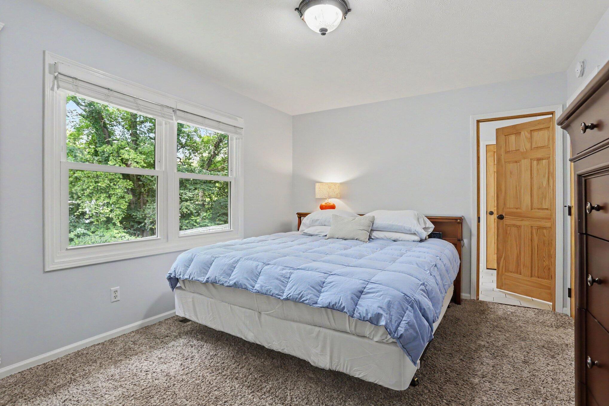 1016 Barton Street Property Photo 15