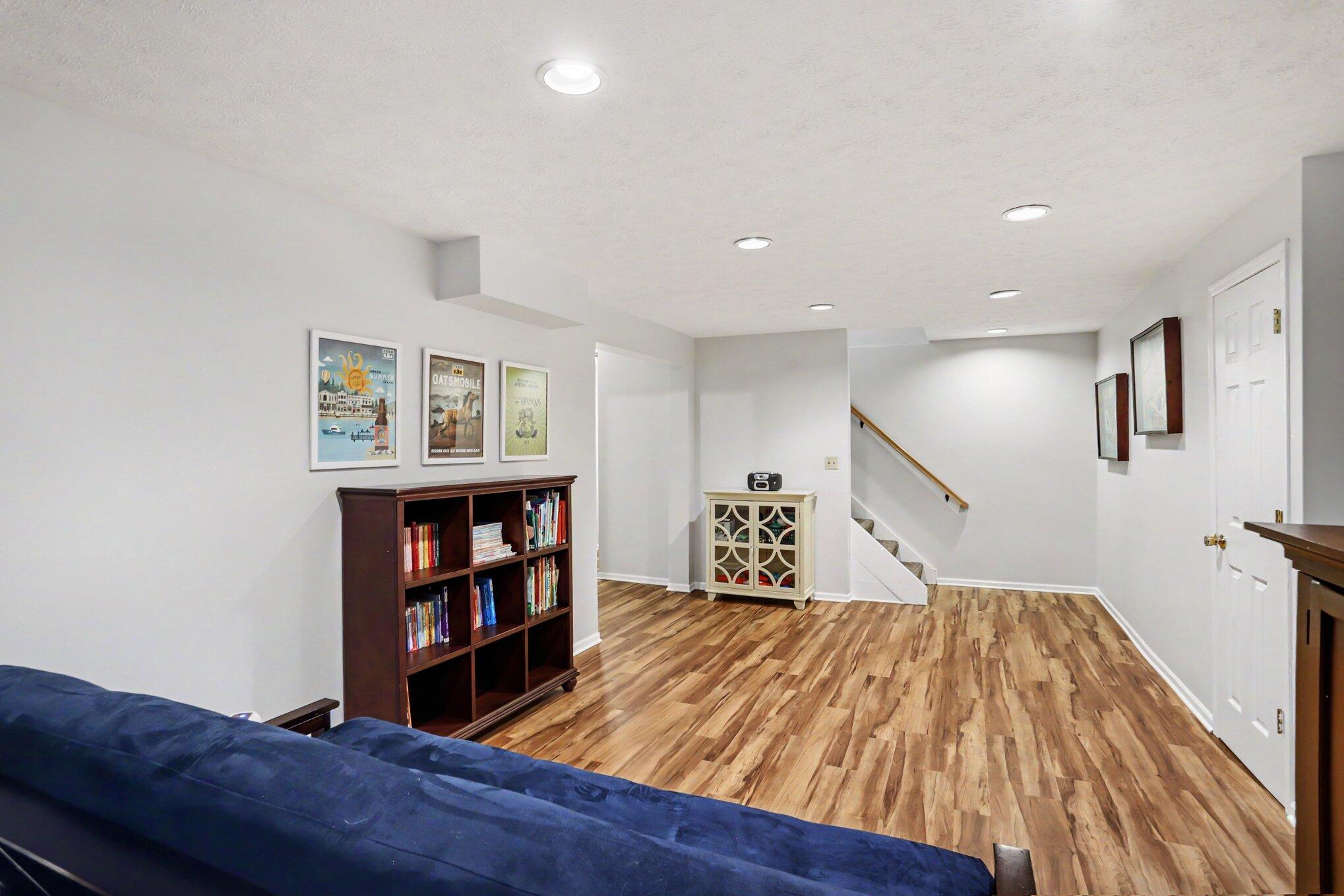 1016 Barton Street Property Photo 20