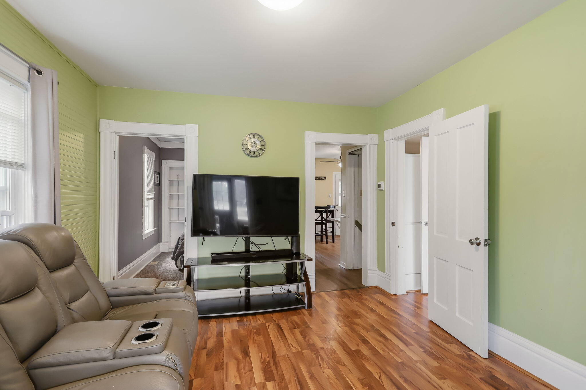 33 S State Street Property Photo 5