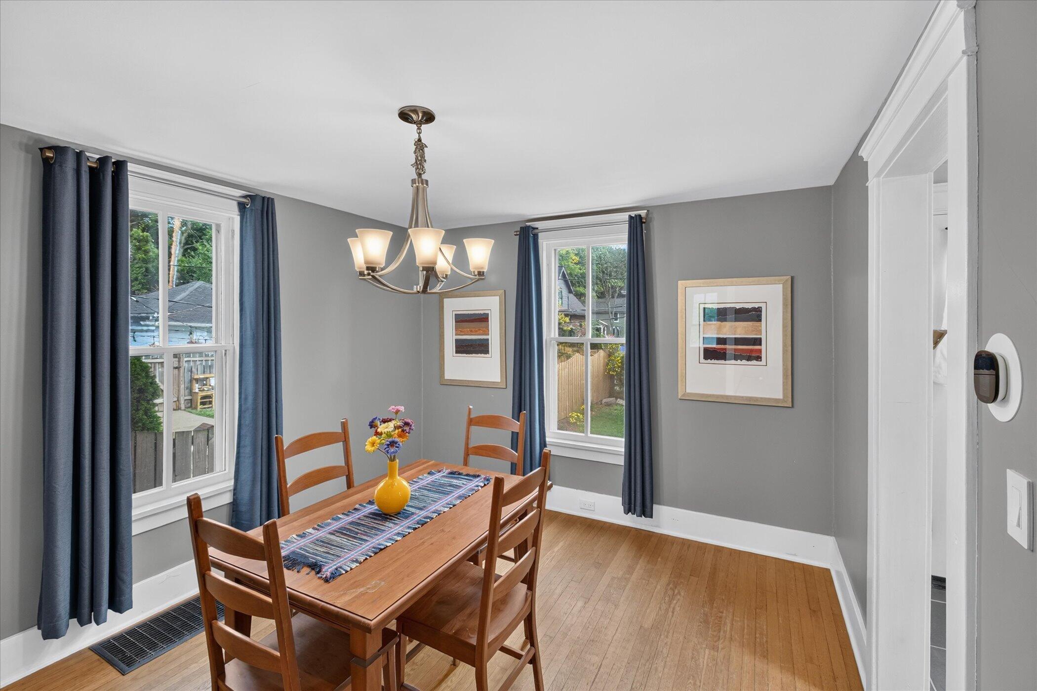 121 Kenwood Avenue Property Photo 13