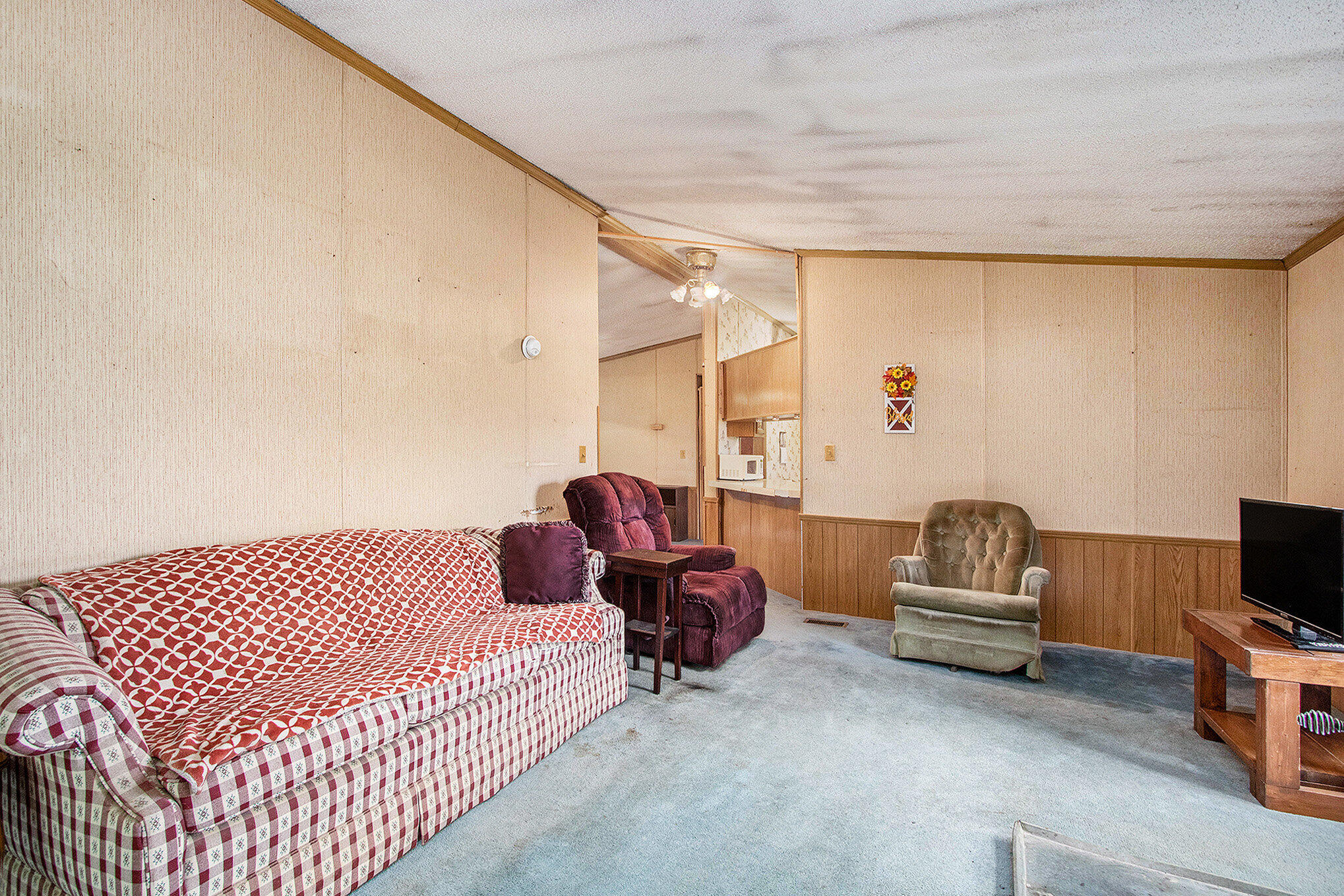6727 Youngren Road Property Photo 5