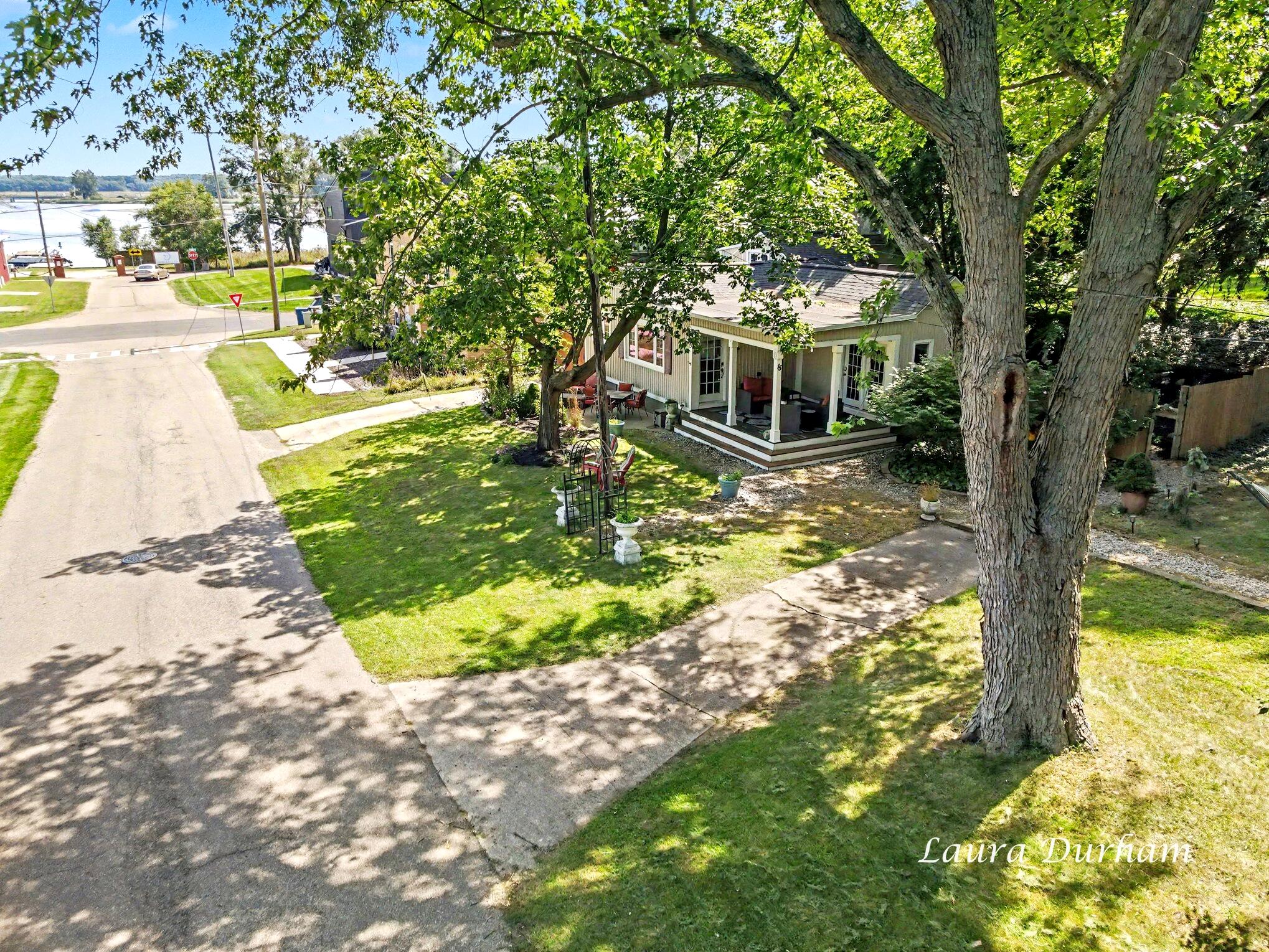 15 E Wall Street Property Photo 1