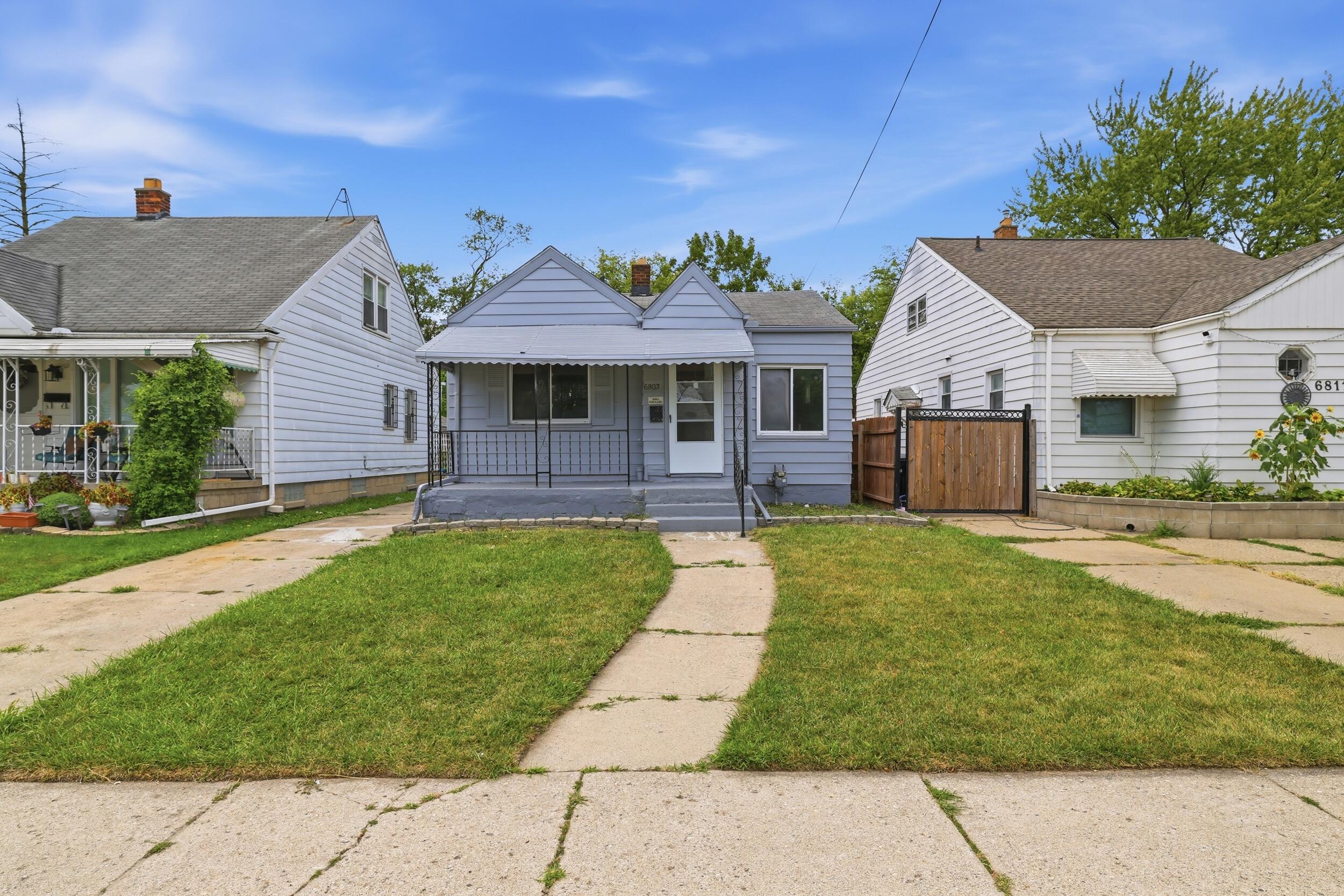6803 Grandville Avenue Property Photo 2