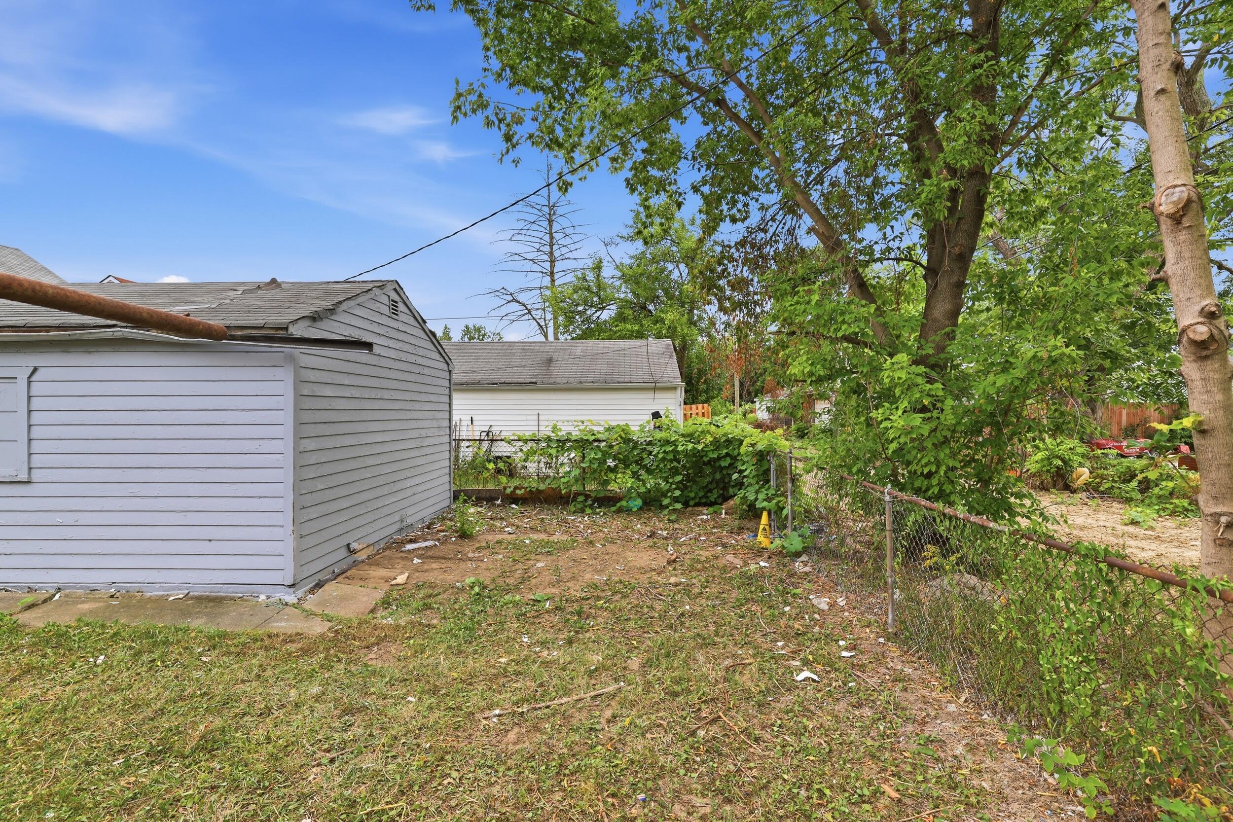 6803 Grandville Avenue Property Photo 9