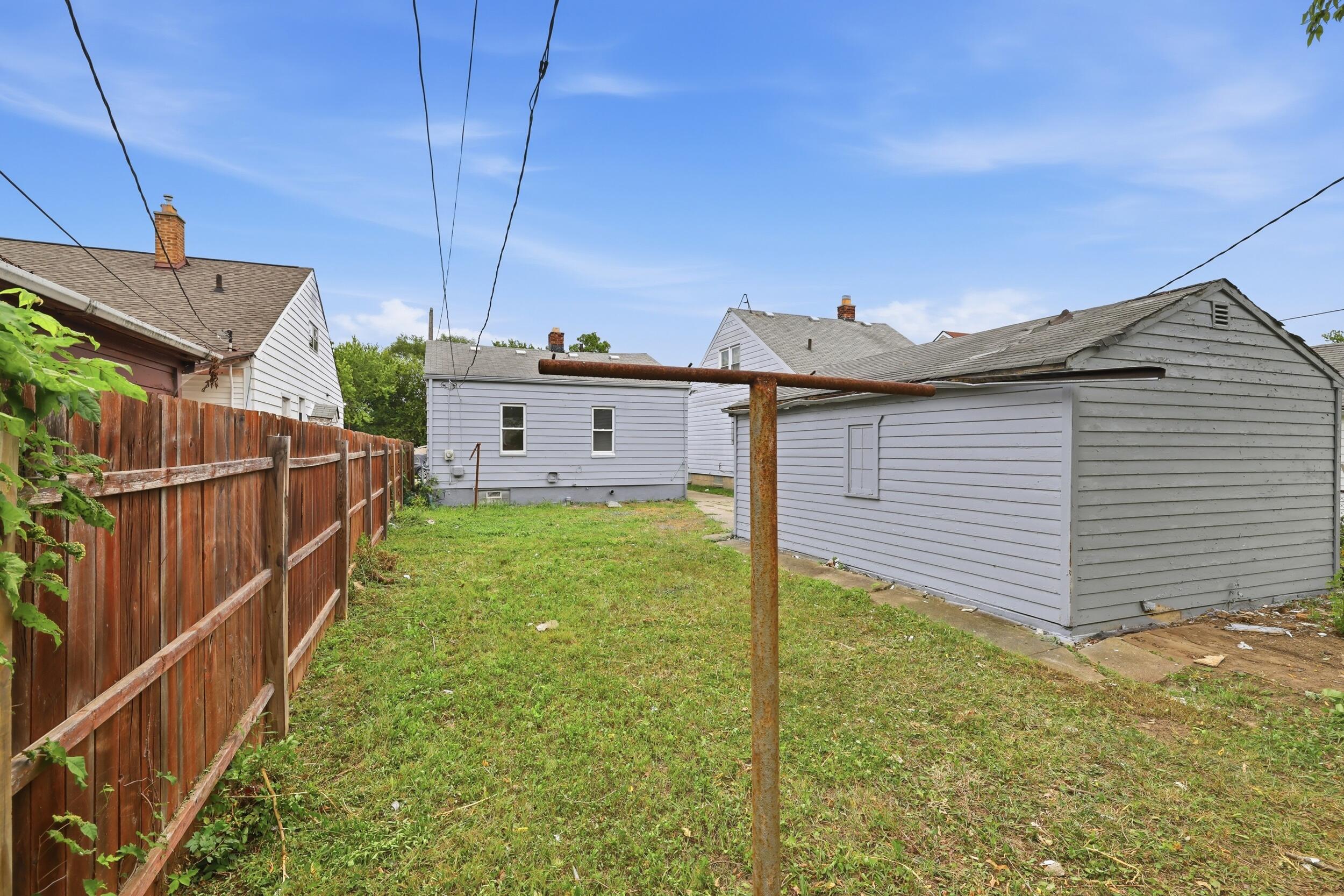 6803 Grandville Avenue Property Photo 10