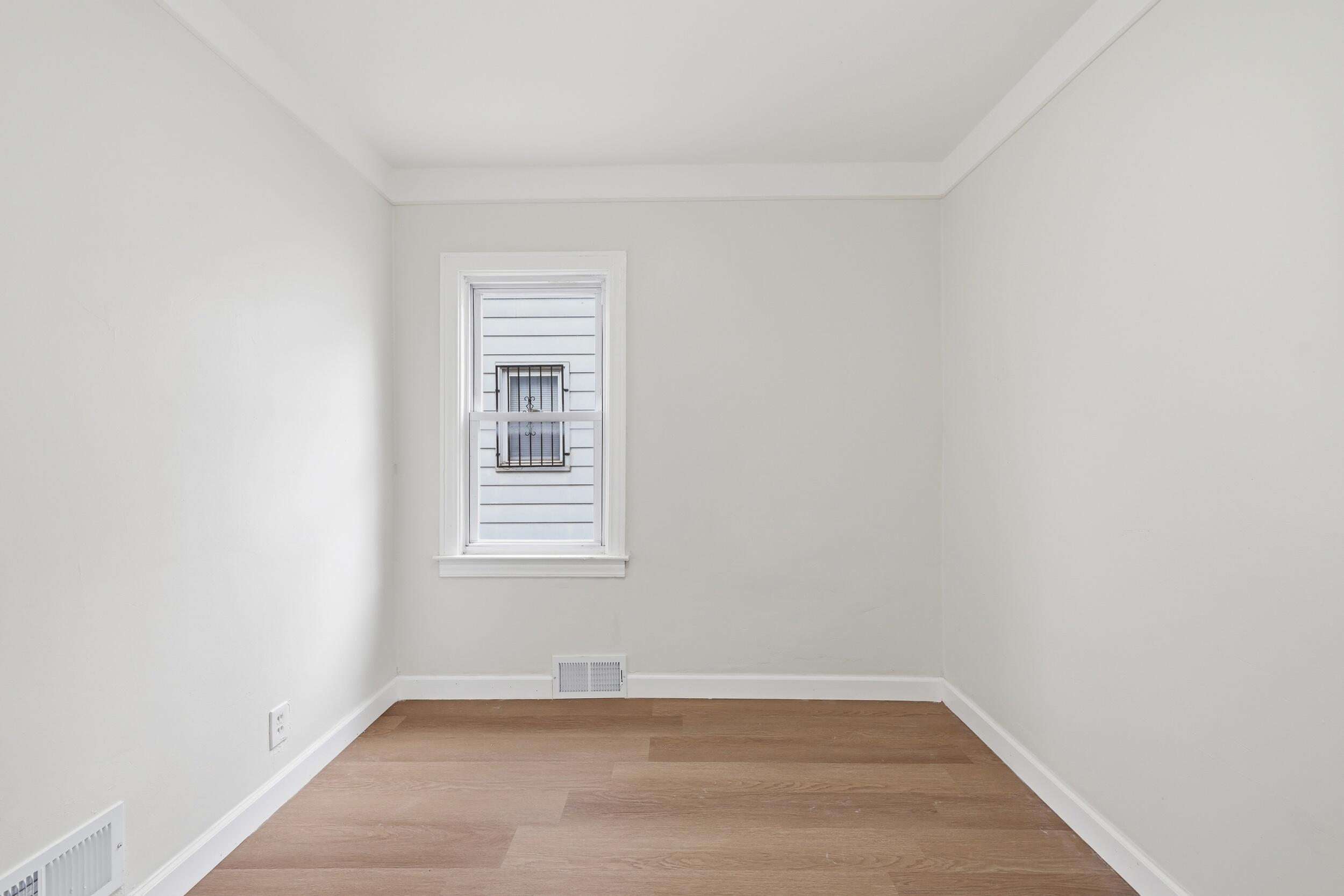 6803 Grandville Avenue Property Photo 23