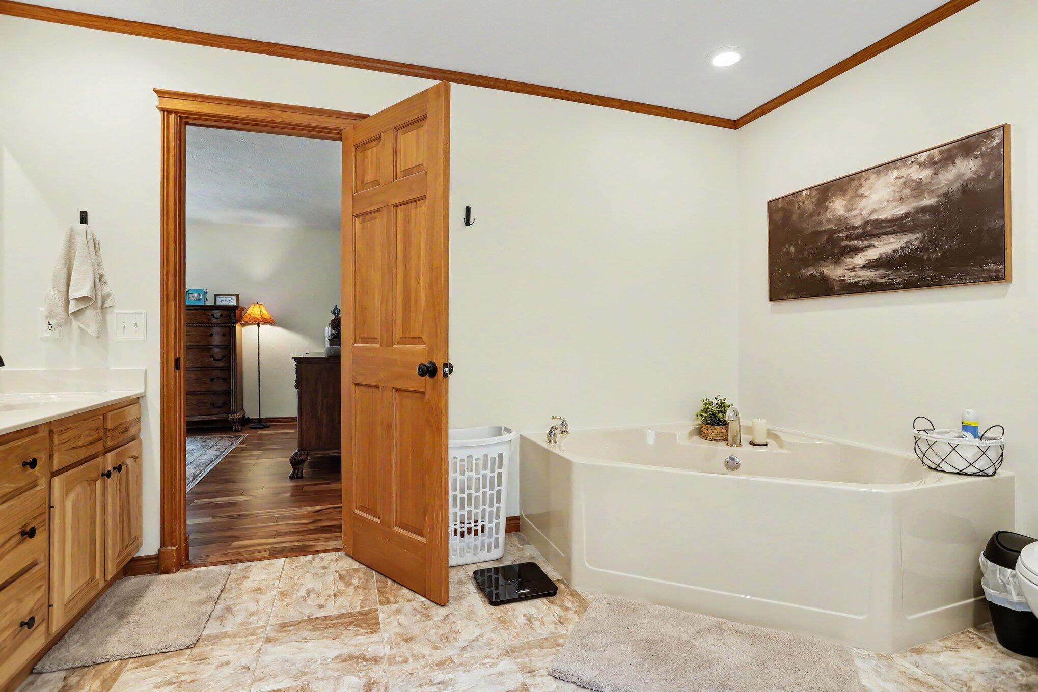 58411 E Clear Lake Road Property Photo 16