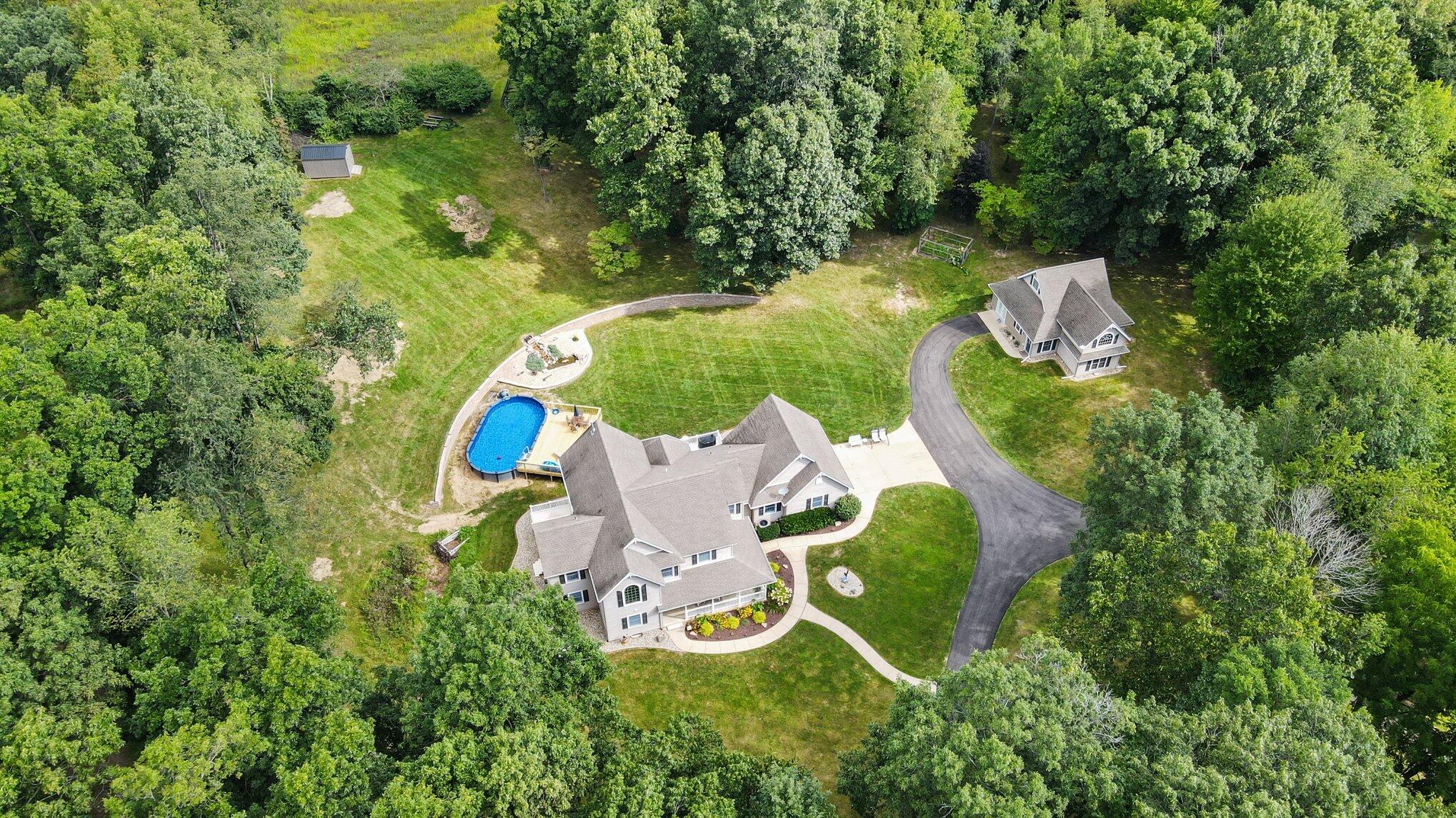 58411 E Clear Lake Road Property Photo 40