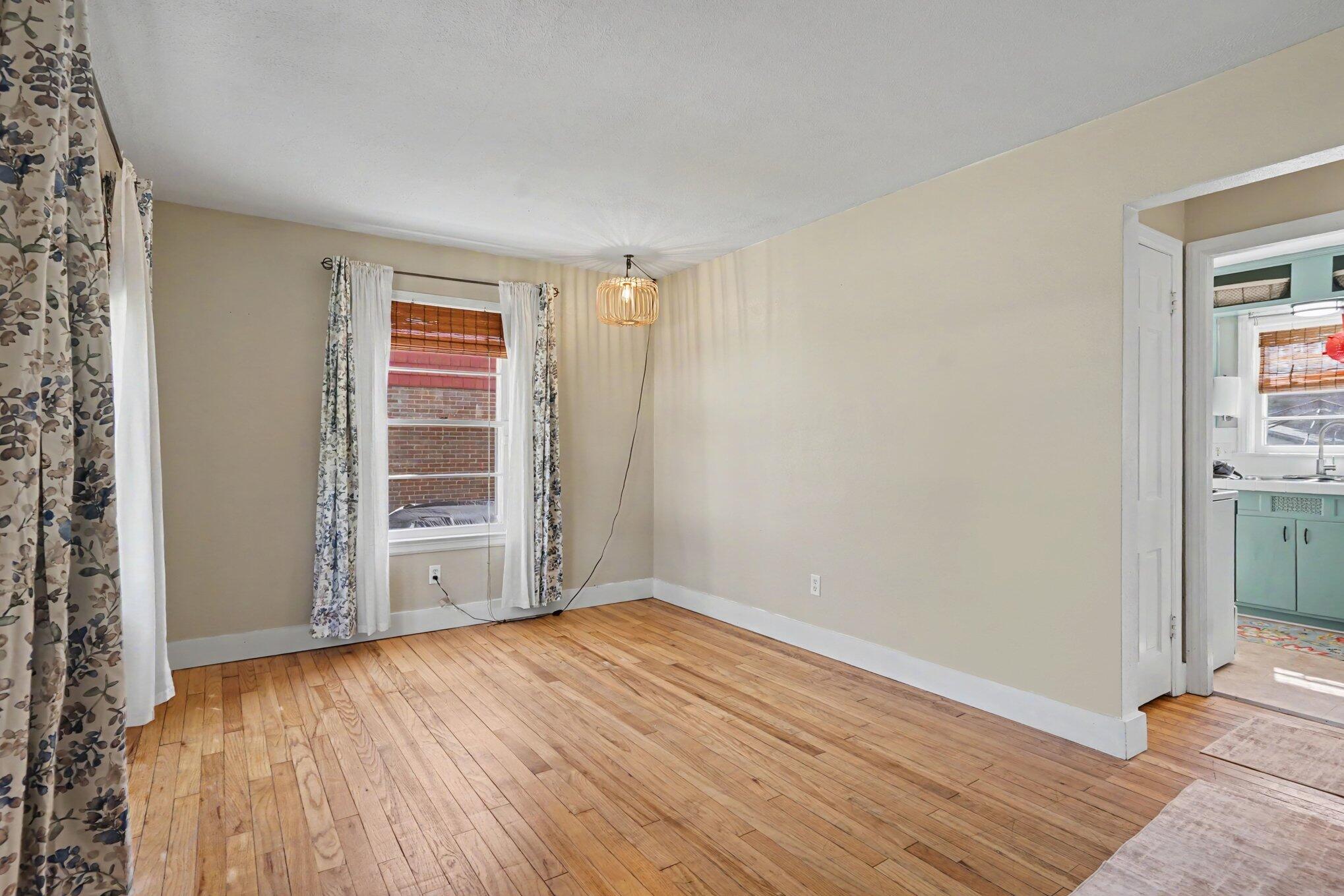 3002 Dawes Road Property Photo 14