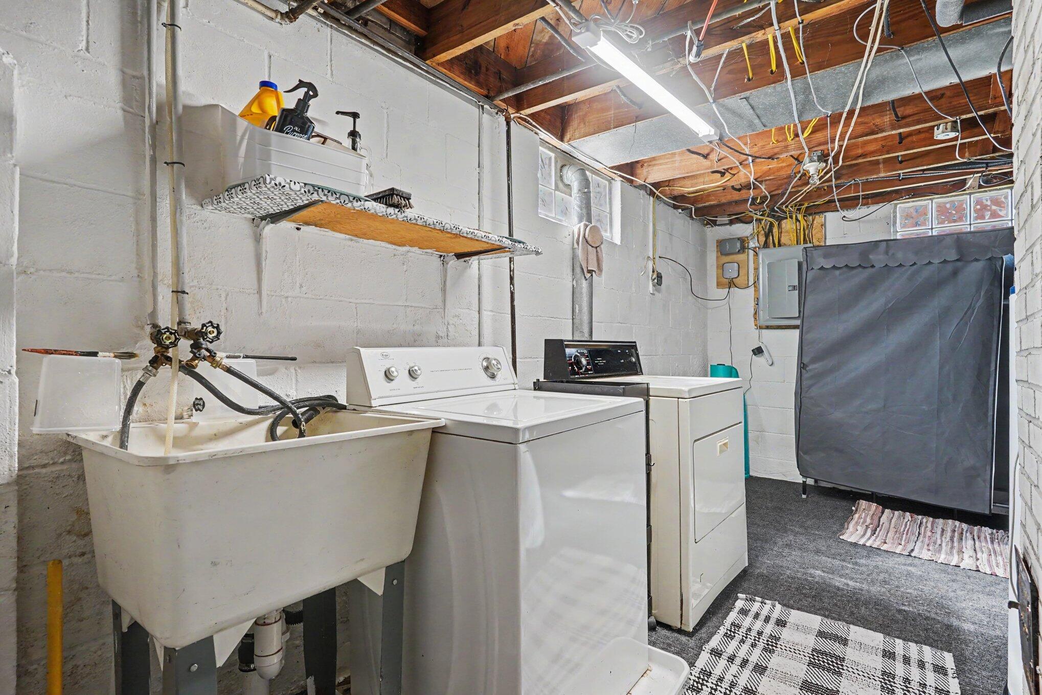 3002 Dawes Road Property Photo 25