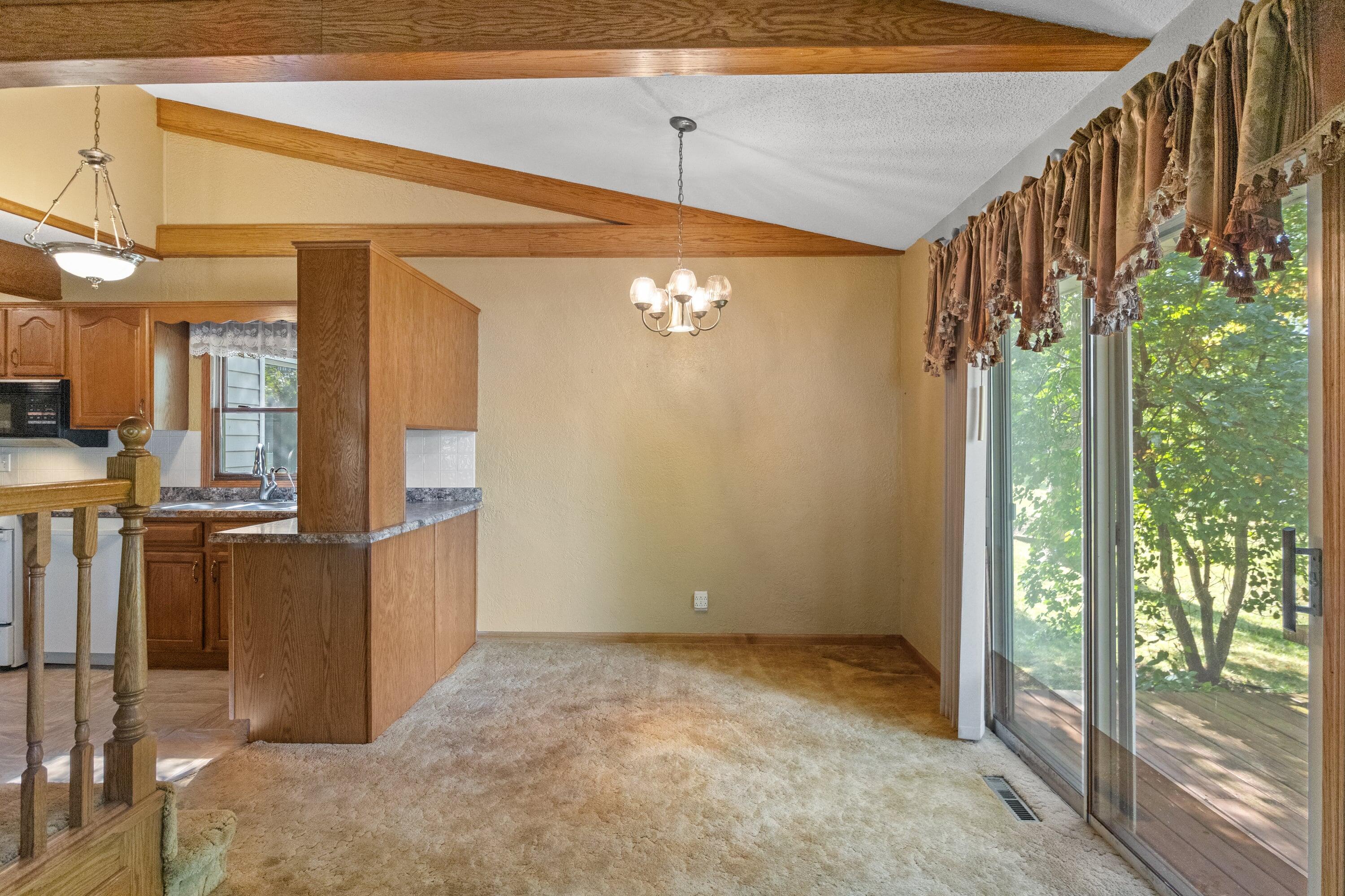 4361 Chippewa Trail Property Photo 6