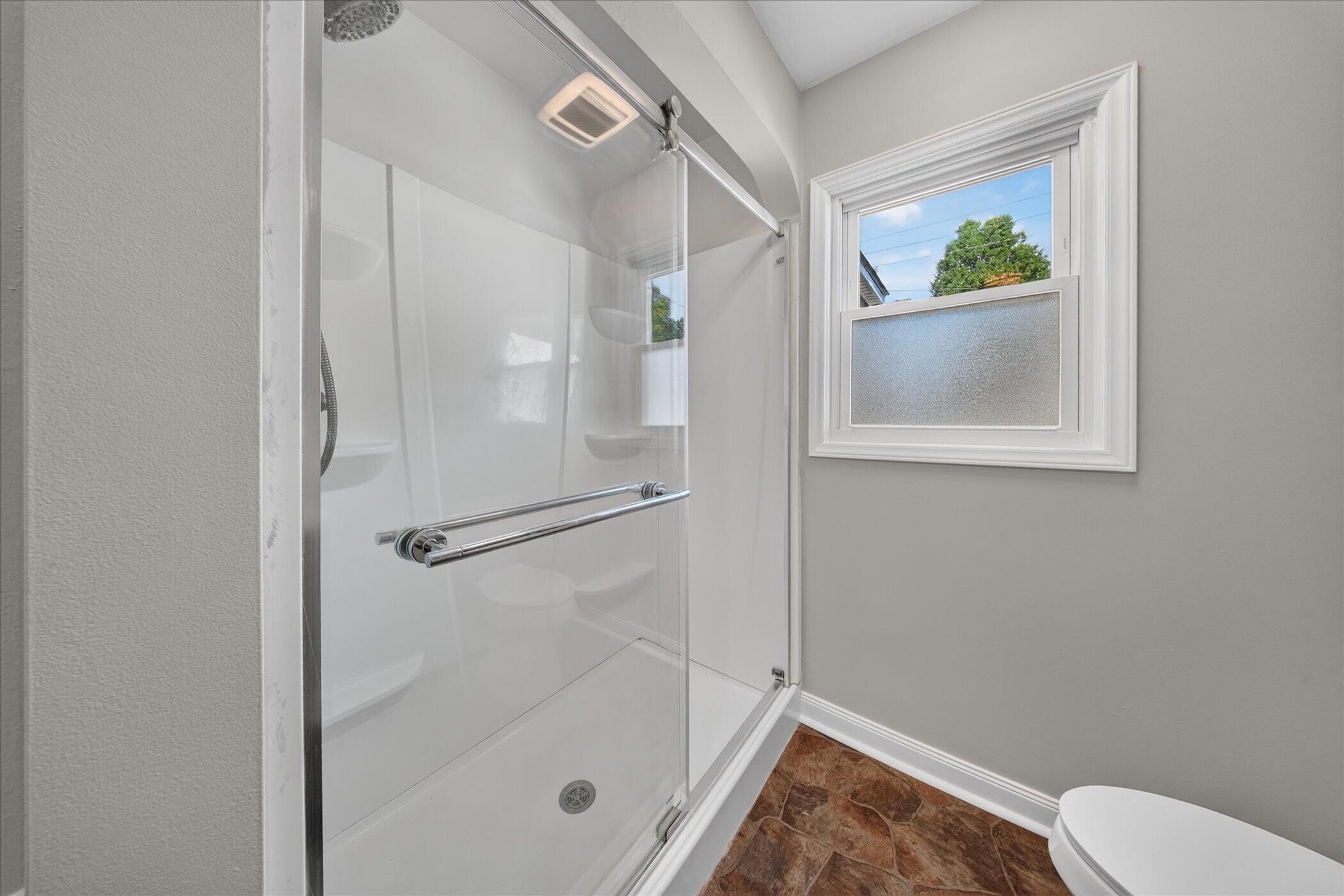 7866 Miami Avenue Property Photo 12