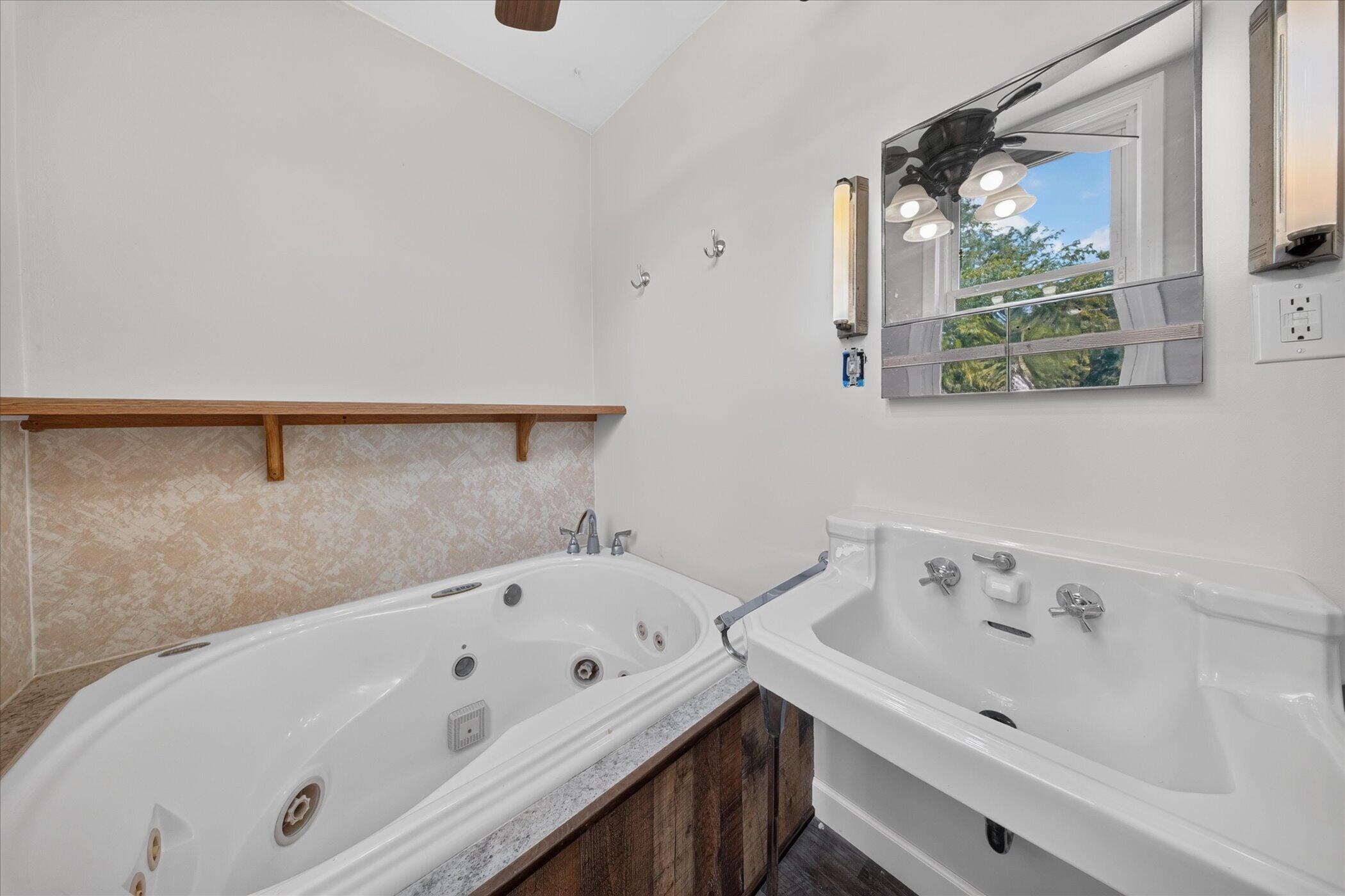 7866 Miami Avenue Property Photo 15