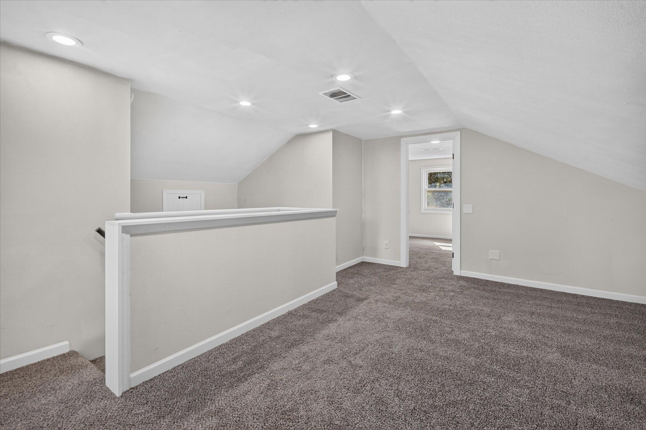 7866 Miami Avenue Property Photo 16