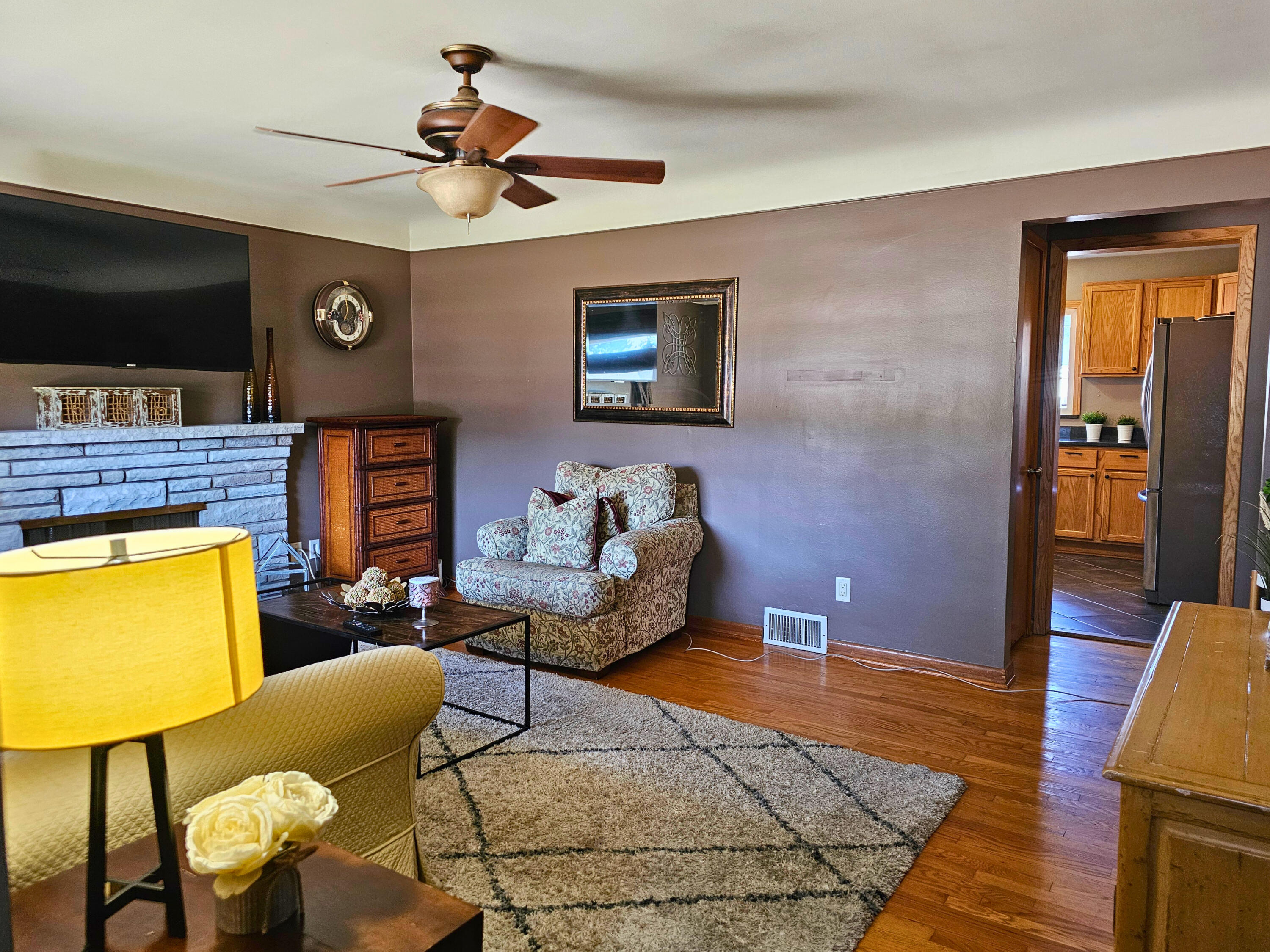 22425 Louise Street Property Photo 5