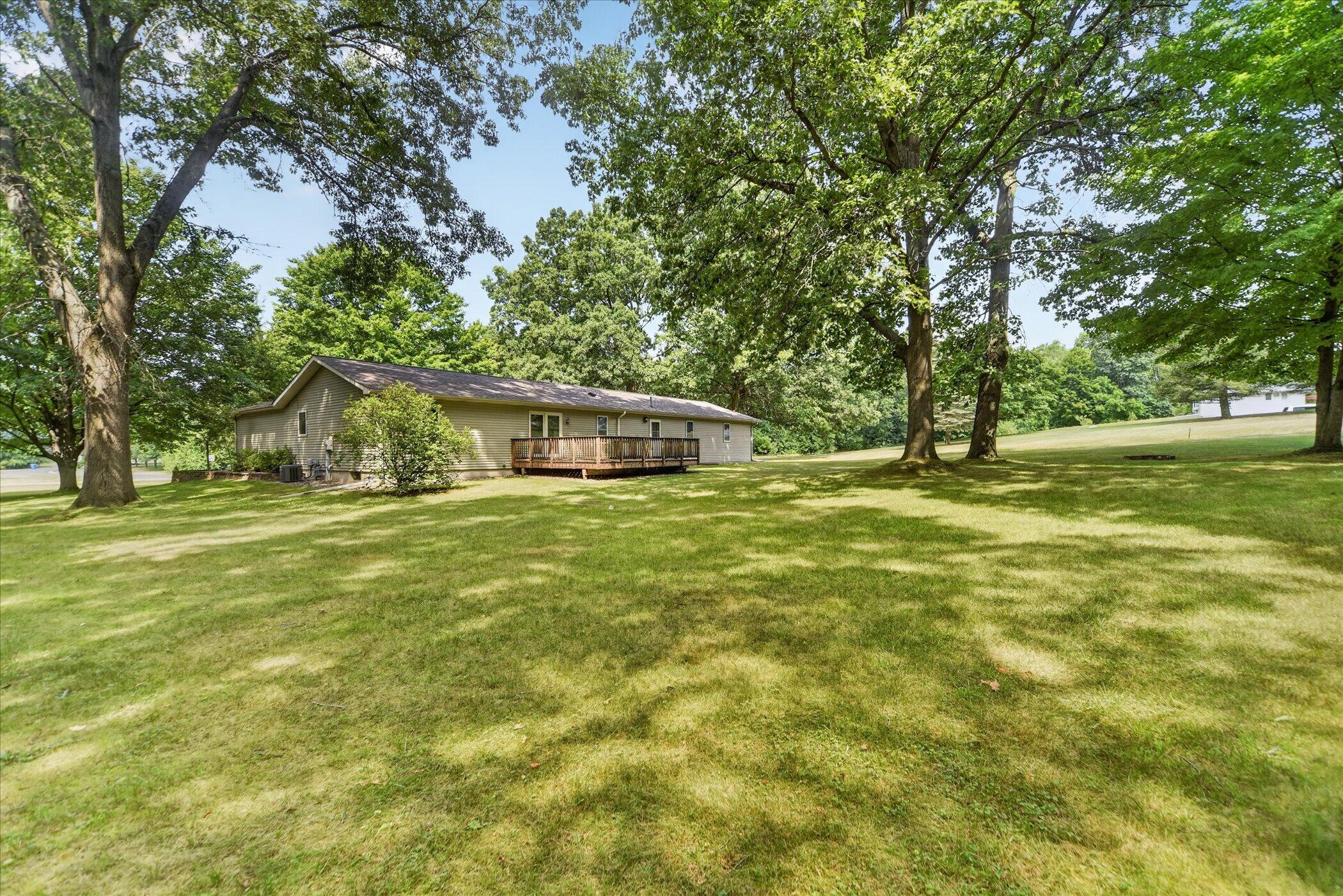 17334 10 Mile Road Property Photo 5