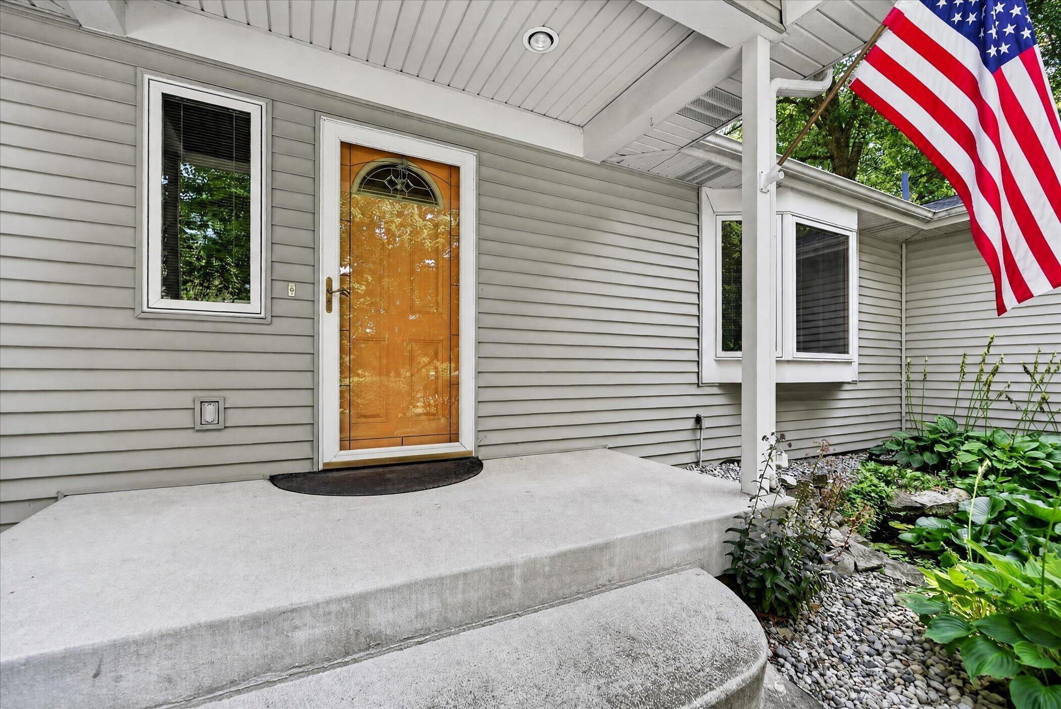17334 10 Mile Road Property Photo 7
