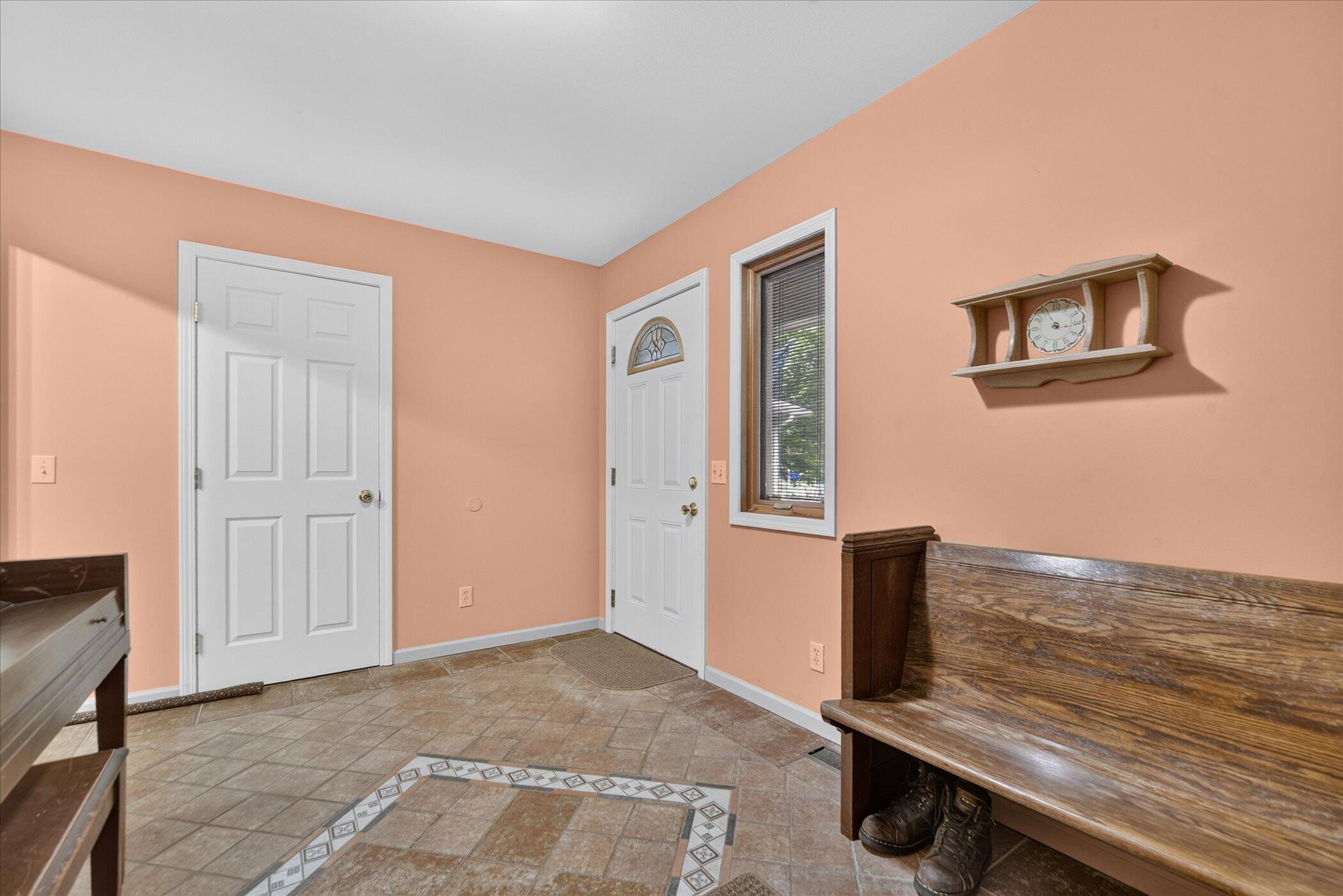 17334 10 Mile Road Property Photo 9