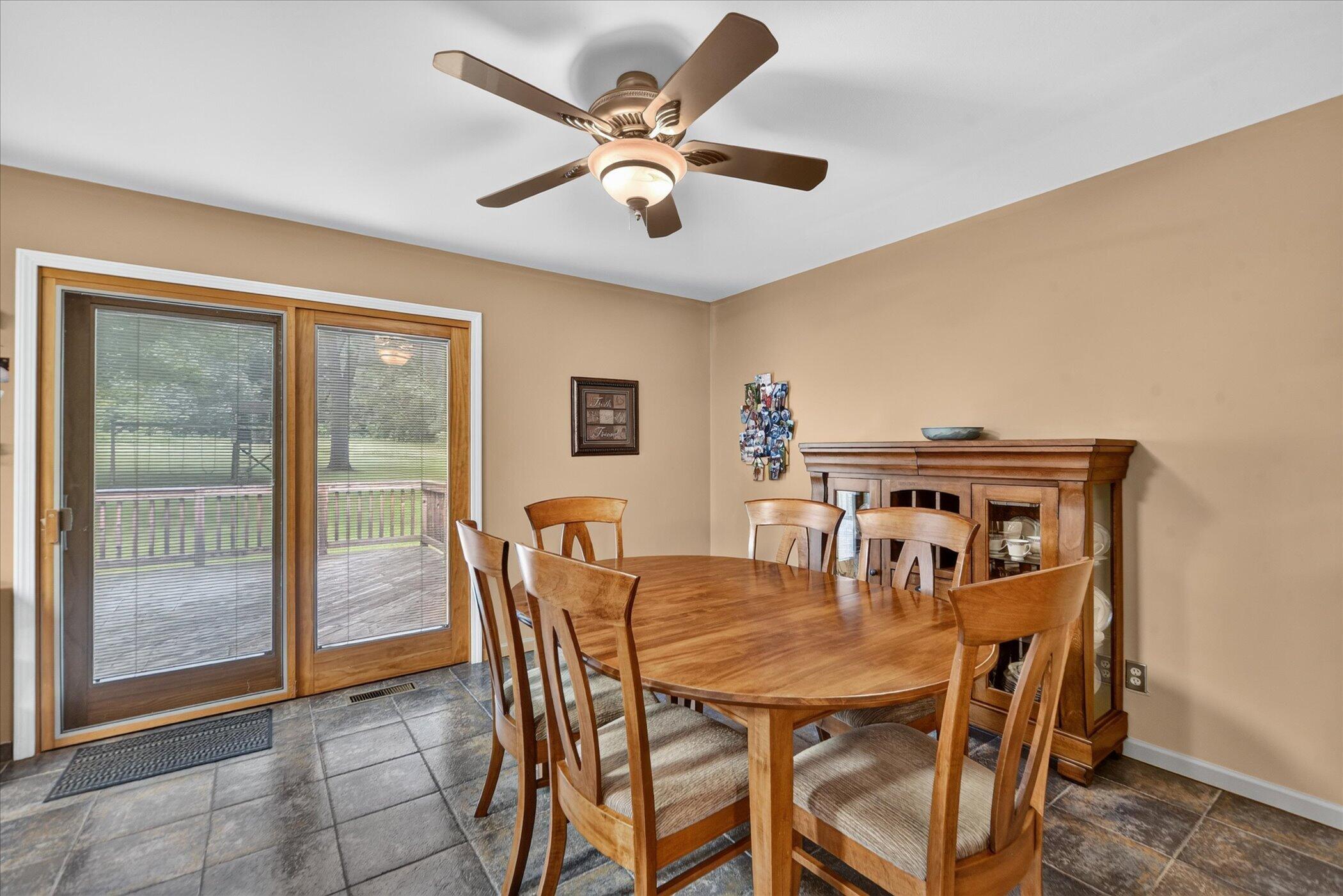 17334 10 Mile Road Property Photo 14