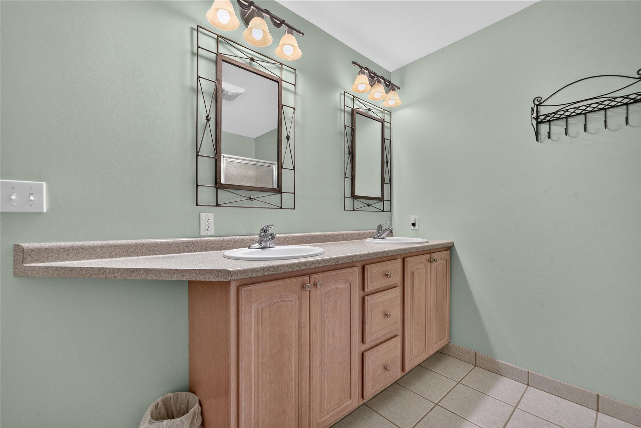 17334 10 Mile Road Property Photo 27
