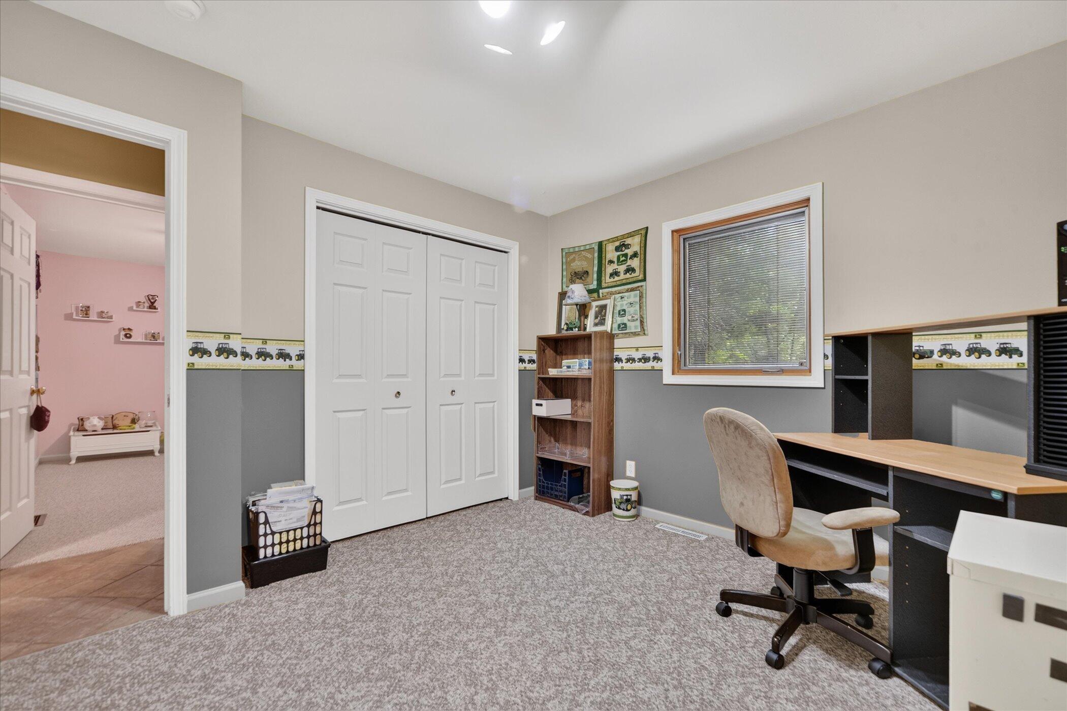 17334 10 Mile Road Property Photo 29