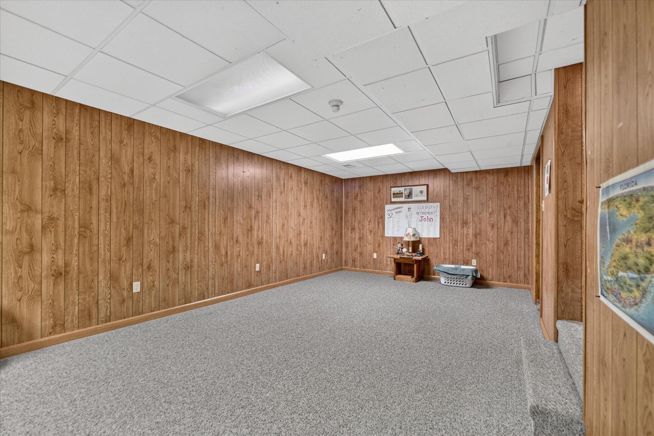 17334 10 Mile Road Property Photo 42