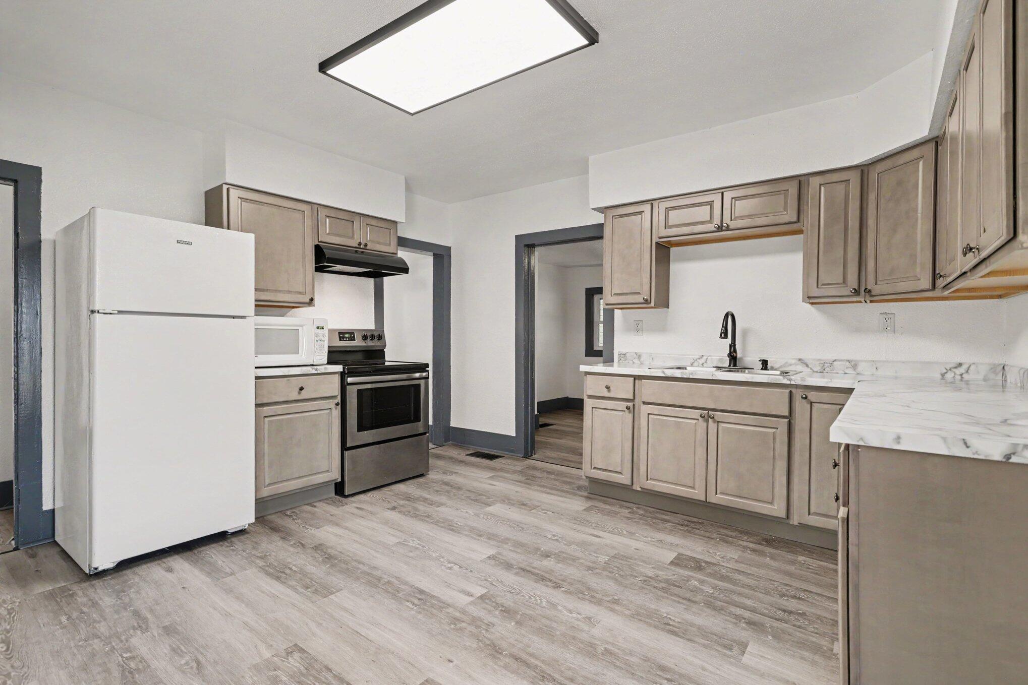 127 South Street Property Photo 2