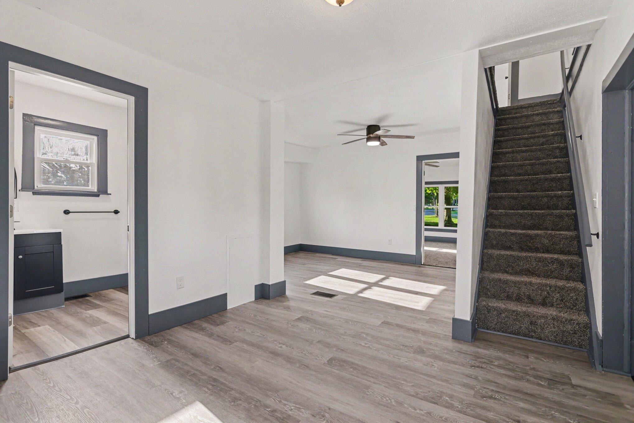 127 South Street Property Photo 4