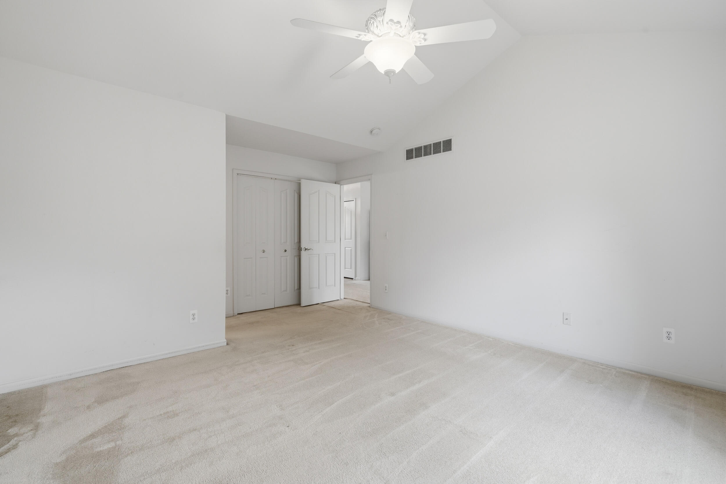 52689 Wildwood Drive Property Photo 16
