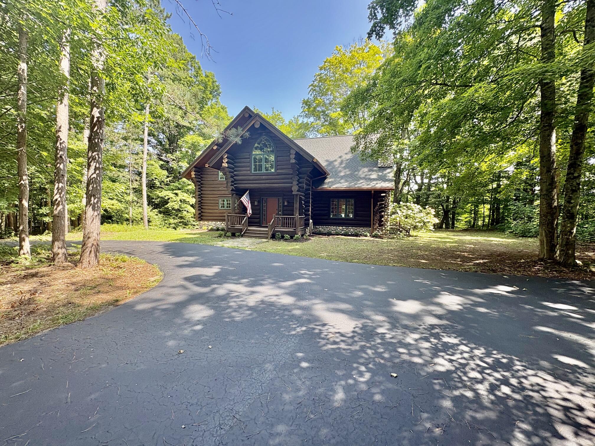 18821 Moore Road Property Photo 1
